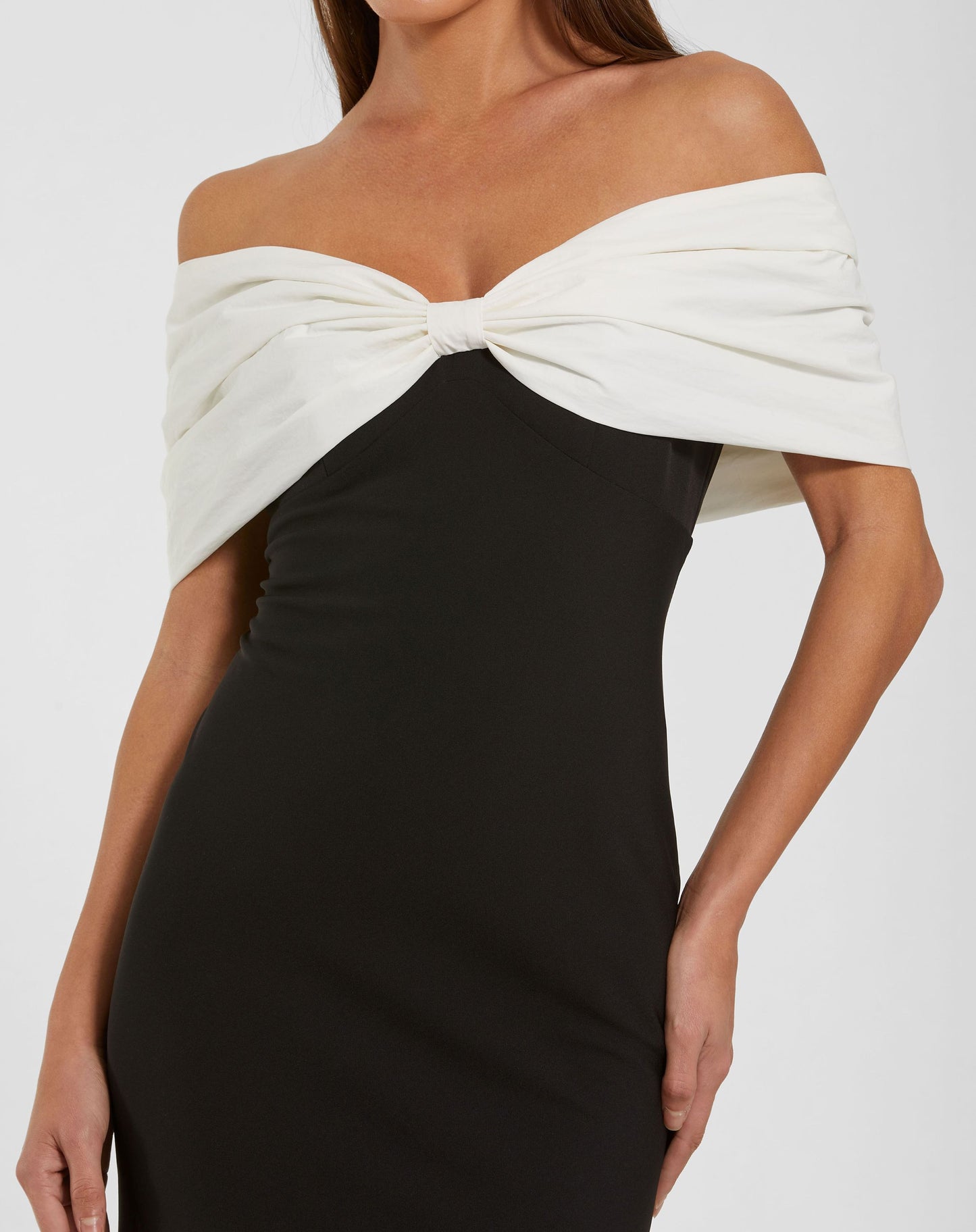 Black Off The Shoulder Mermaid Gown With Bow - Ieena for Mac Duggal