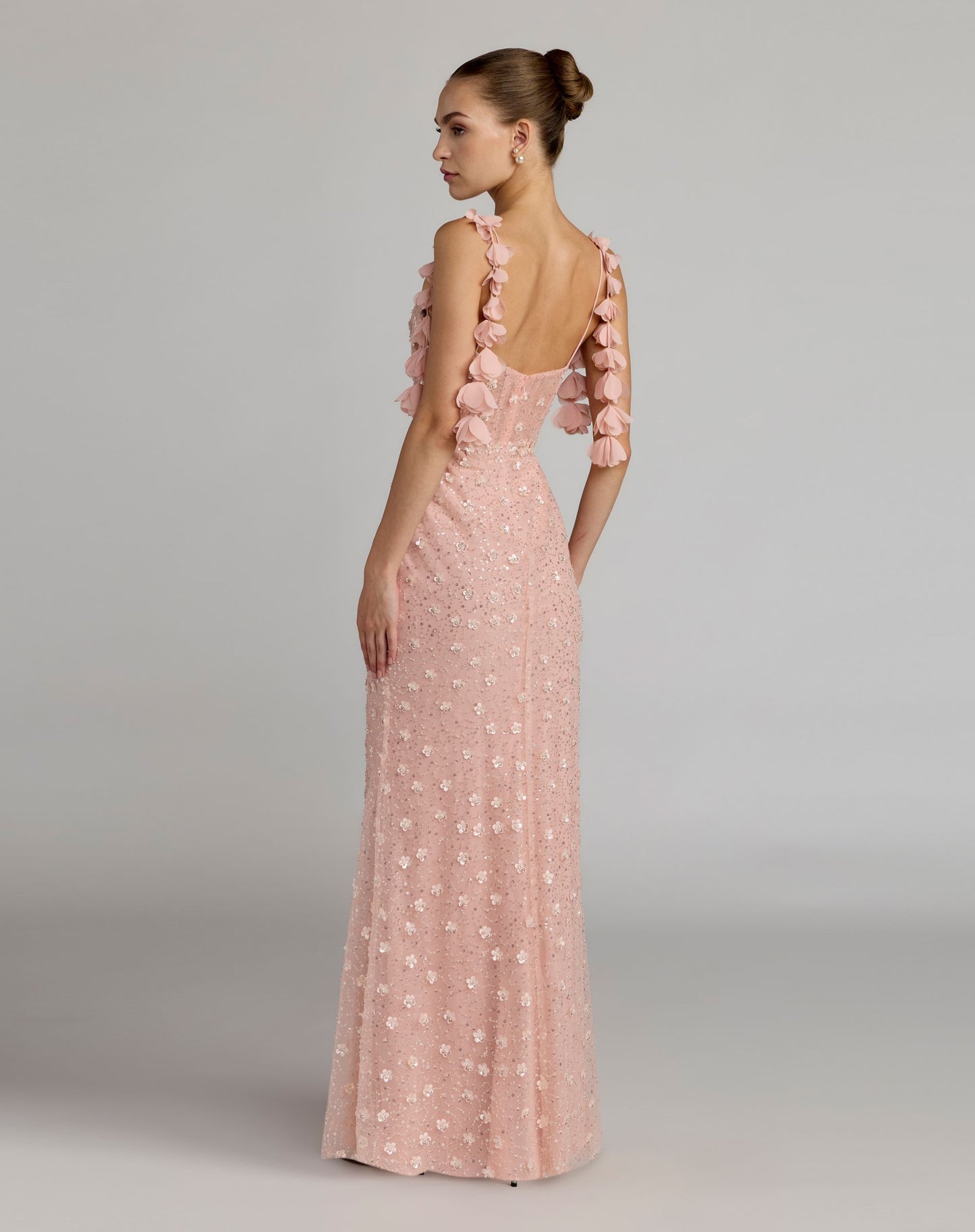 Pink Sweetheart Neck Embellished Gown With Floral Detail - Mac Duggal