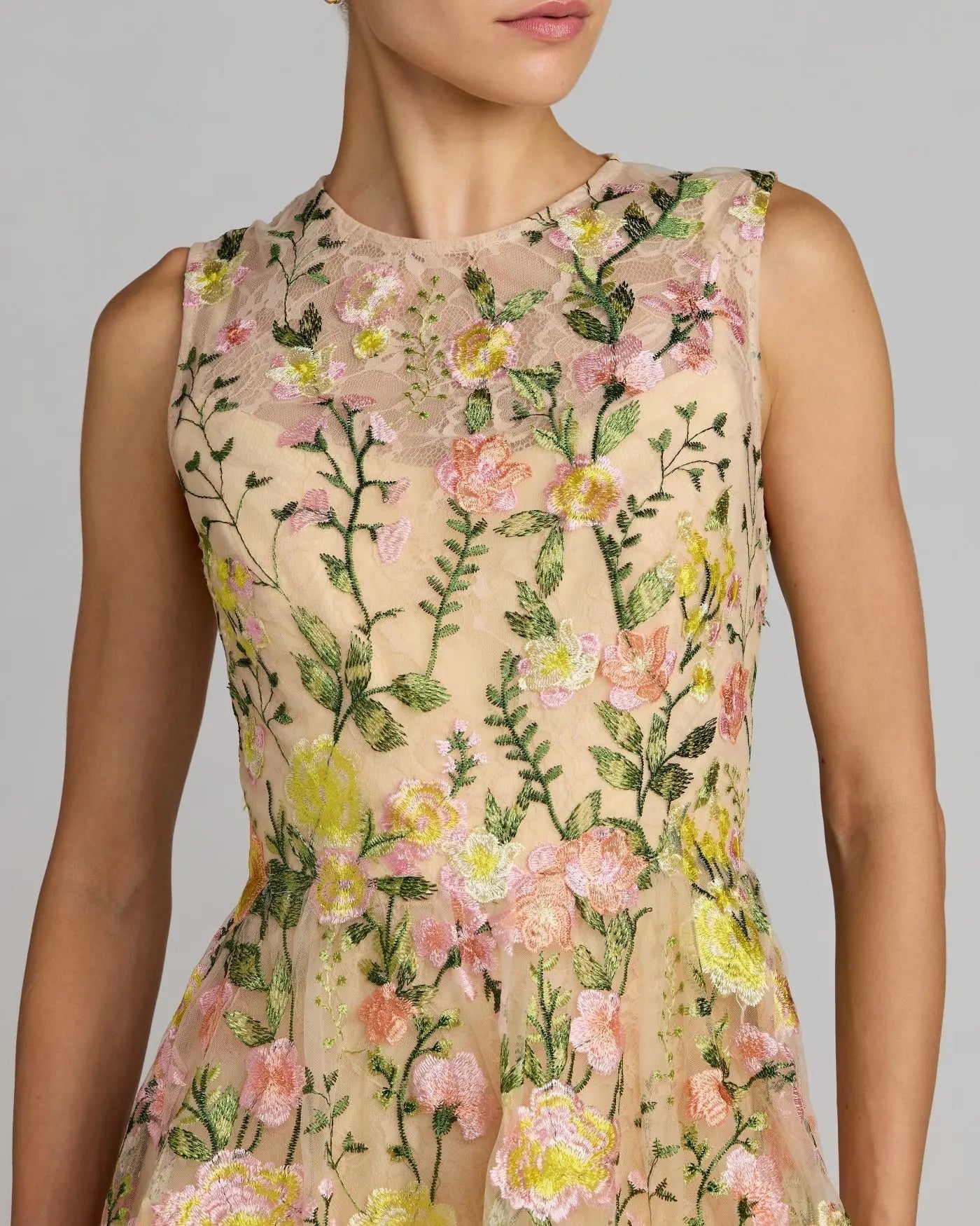 Mac Duggal - Yellow Floral Embroidered Sleeveless A-Line Mini Dress