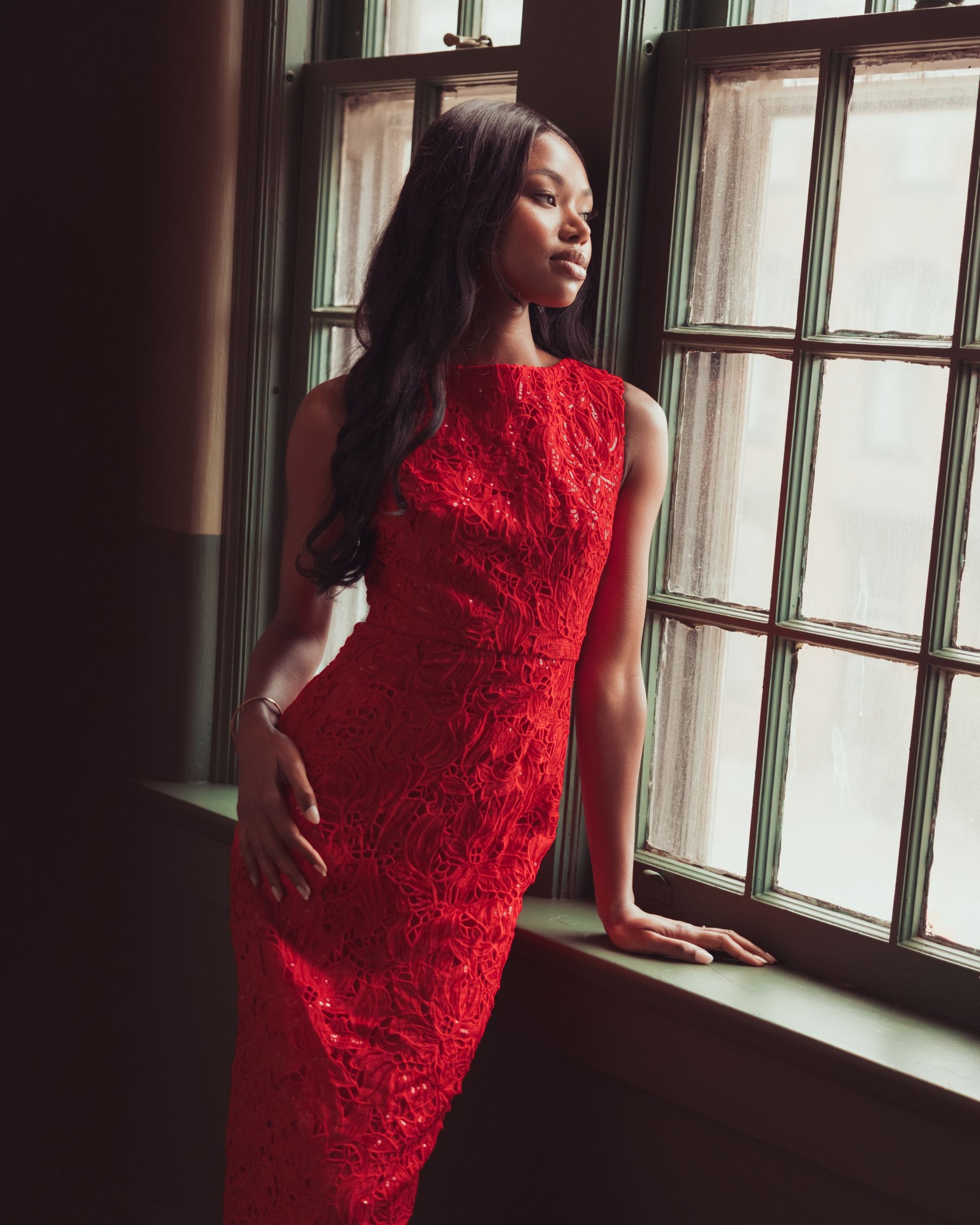 Red Sleeveless Embroidered Lace Midi Dress - Mac Duggal