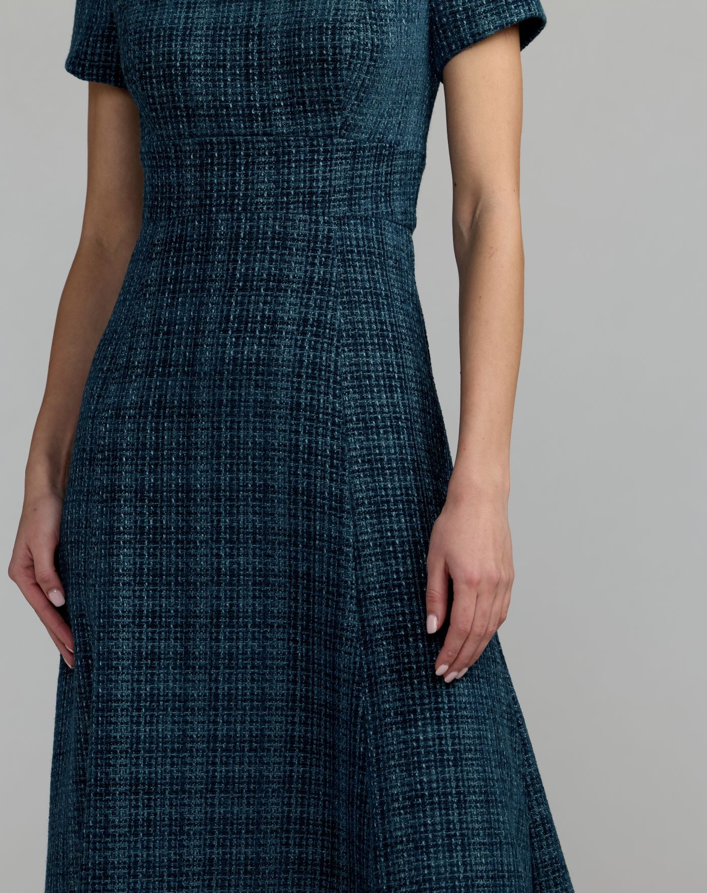 Blue Short Sleeve Embellished Boucle Midi Dress - Mac Duggal