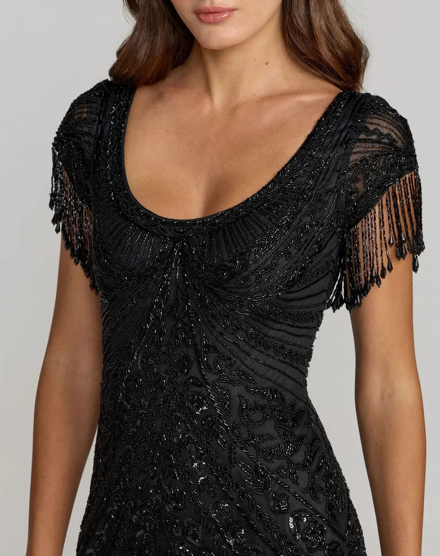 Mac Duggal Women's Beaded Mesh Fringe Short Sleeve Column Gown - Black - Size 6 Mac Duggal Women's Beaded Mesh Fringe Short Sleeve Column Gown - Black - Size 6