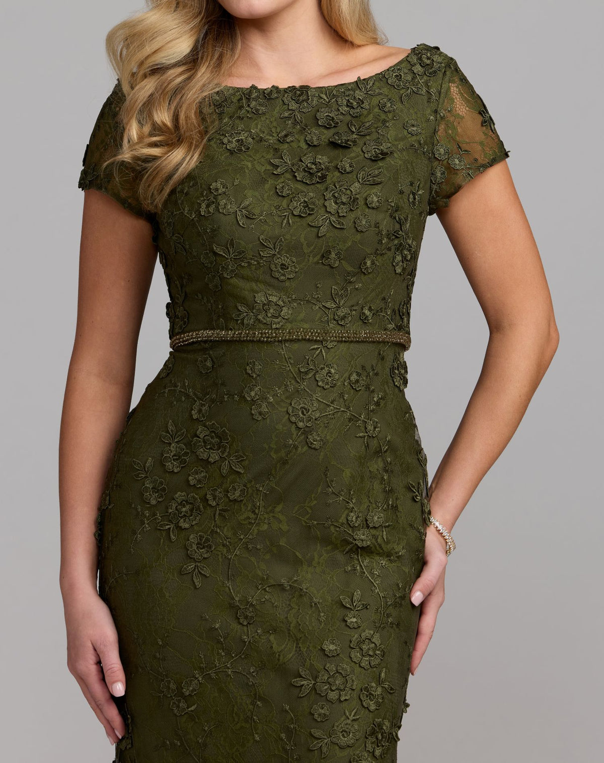 Green Floral Applique Boat Neck Cap Sleeve Gown - Mac Duggal