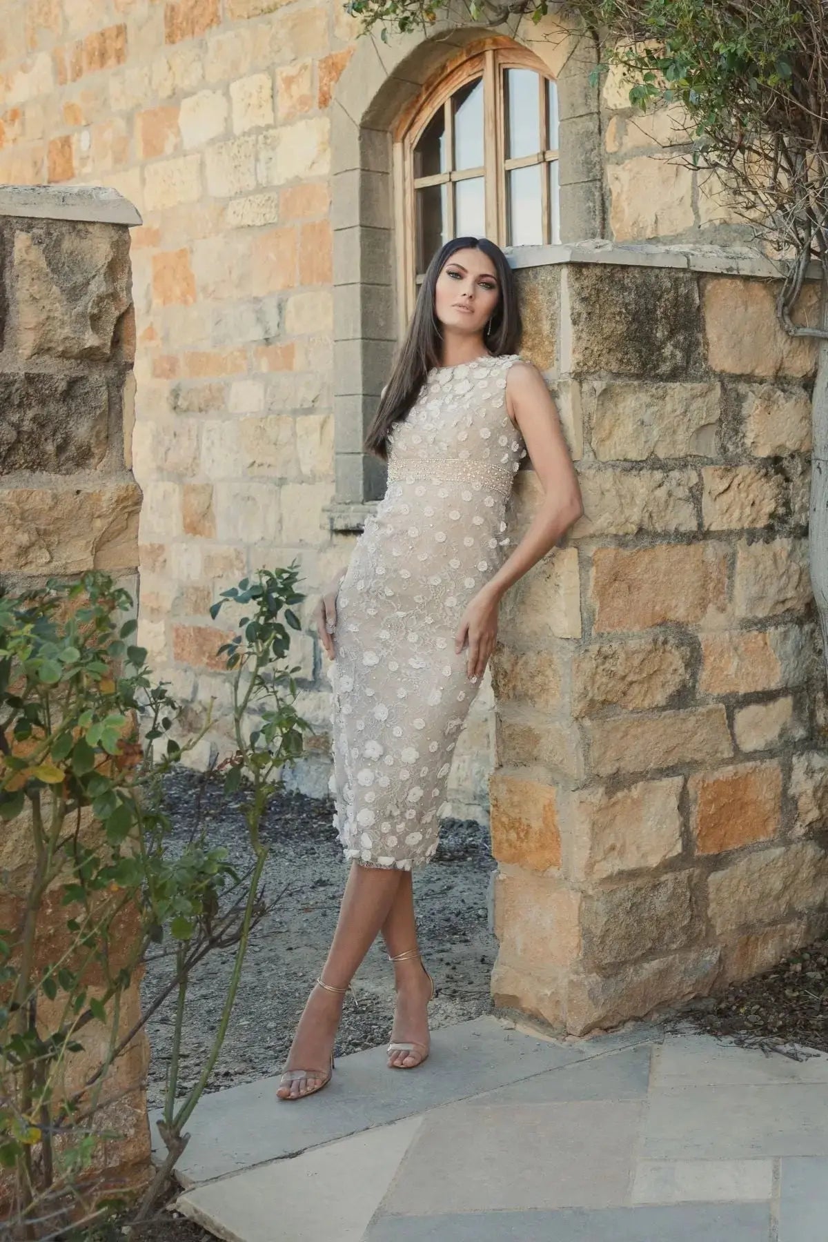 Petite Nude Floral Applique Sleeveless Midi Dress