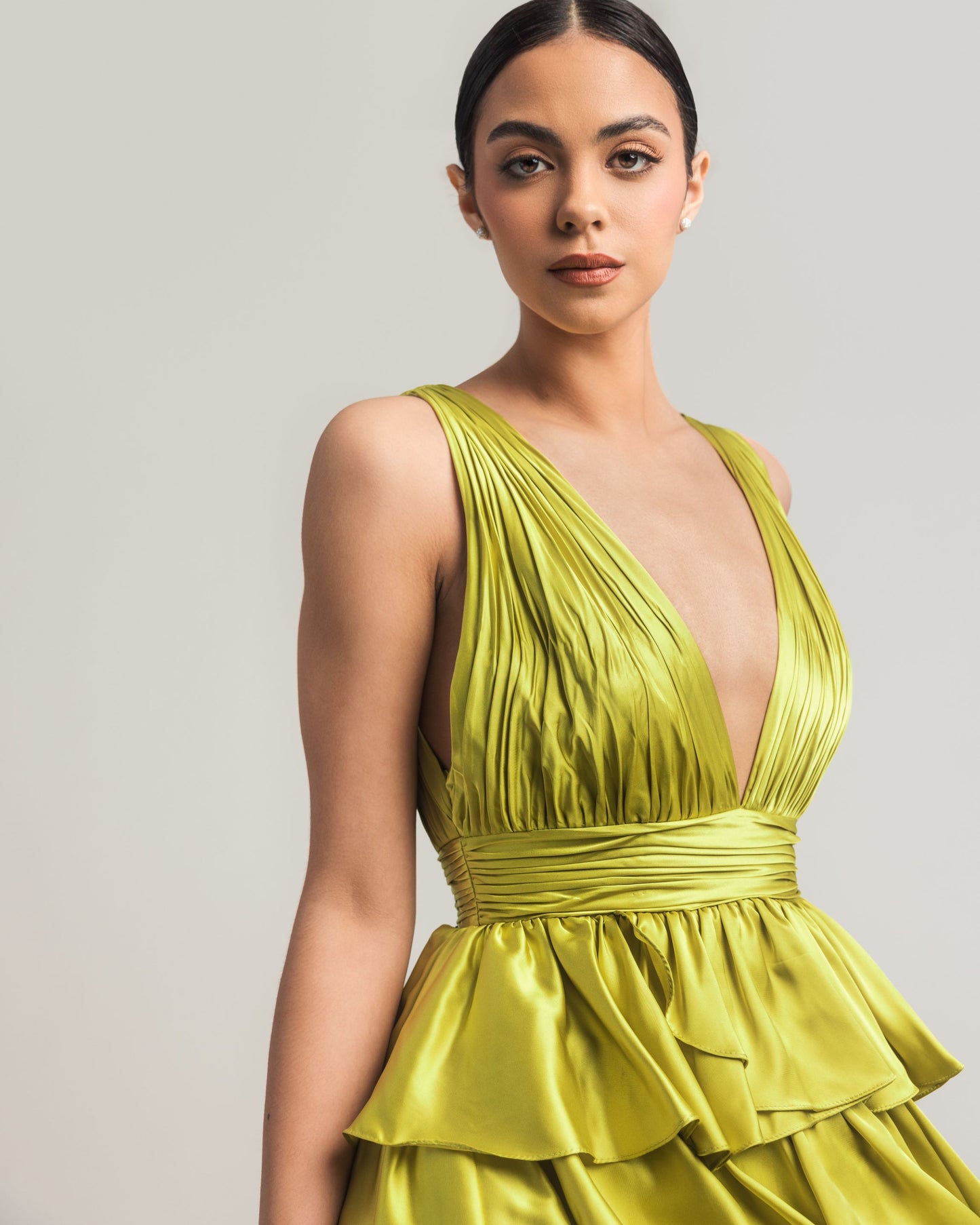 Green Ruffle Tiered Pleated Sleeveless V Neck Gown