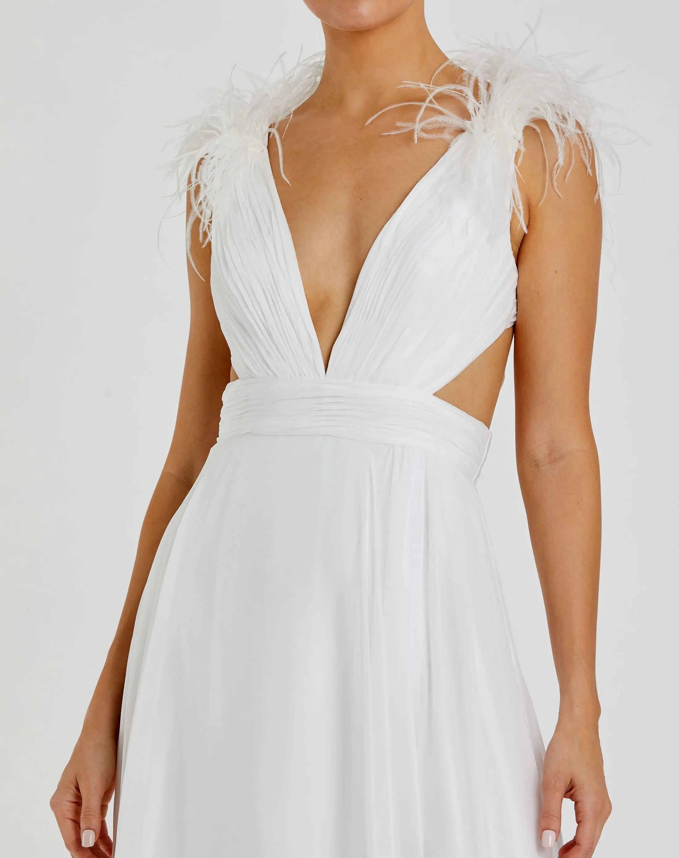 White Plunge Ostrich Feather A Line Gown - Ieena for Mac Duggal