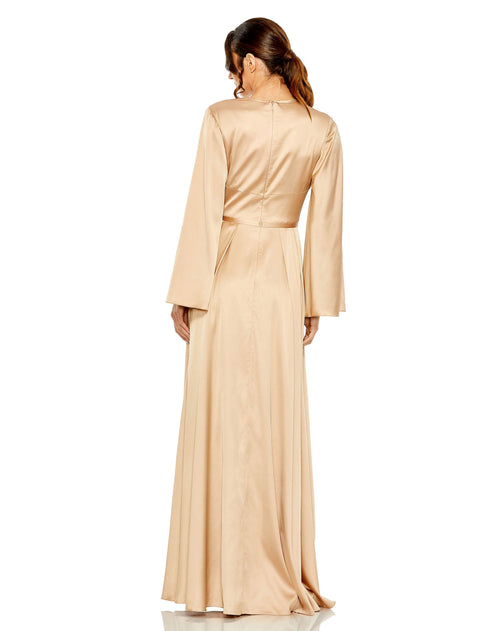 Charmeuse Soft Tie Keyhole Bell Sleeve Gown | Amostra | Tamanho 2