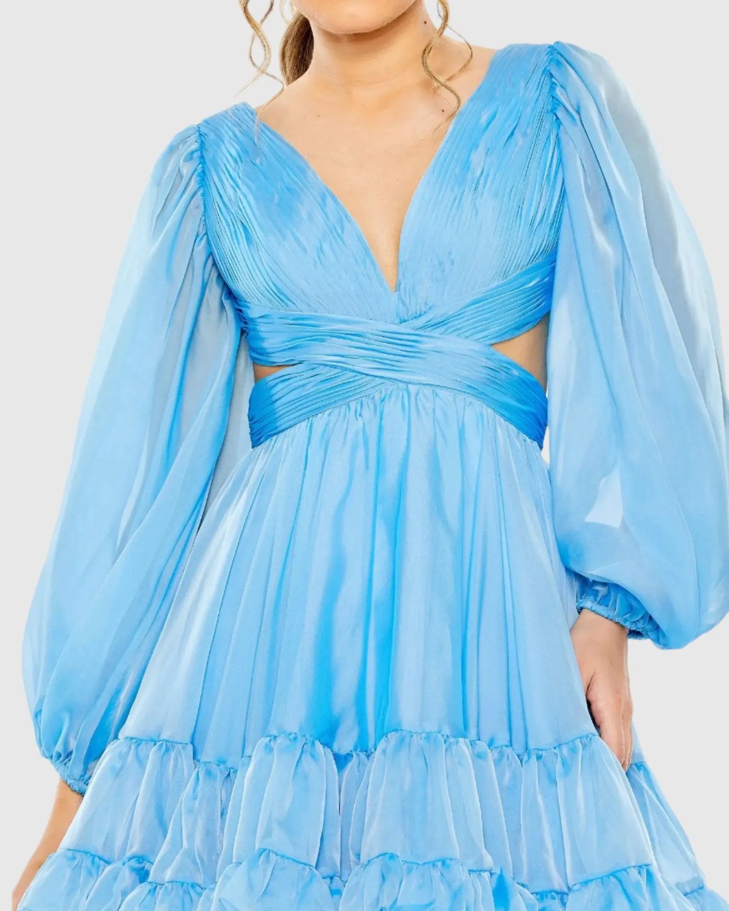 Mac Duggal - Blue Chiffon Cut Out Long Sleeve Mini Dress - Blue / US 2 Mac Duggal - Blue Chiffon Cut Out Long Sleeve Mini Dress - Blue / US 2