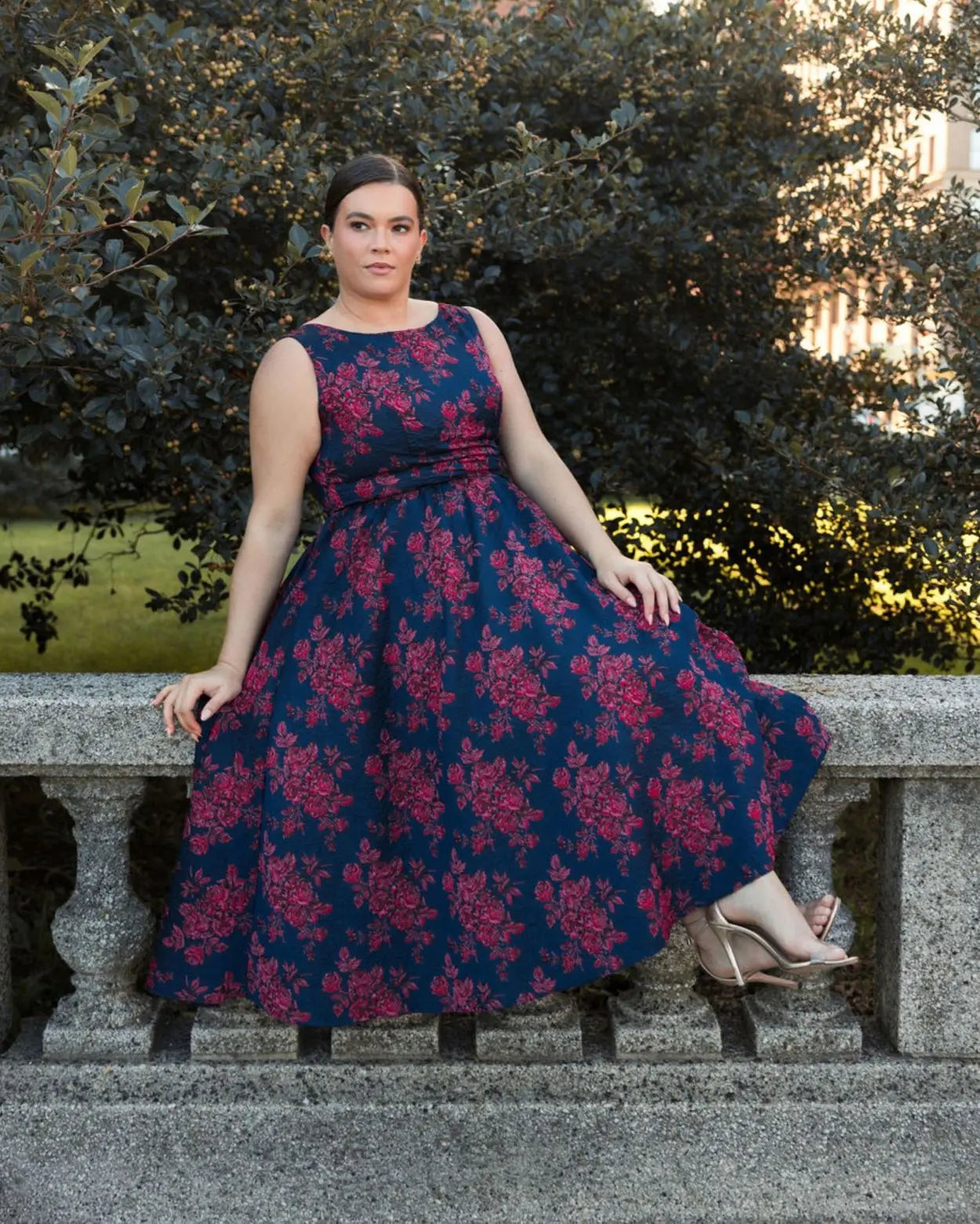 green emerald velvet dress Navy Sleeveless Floral Embroidered Dress (Plus)