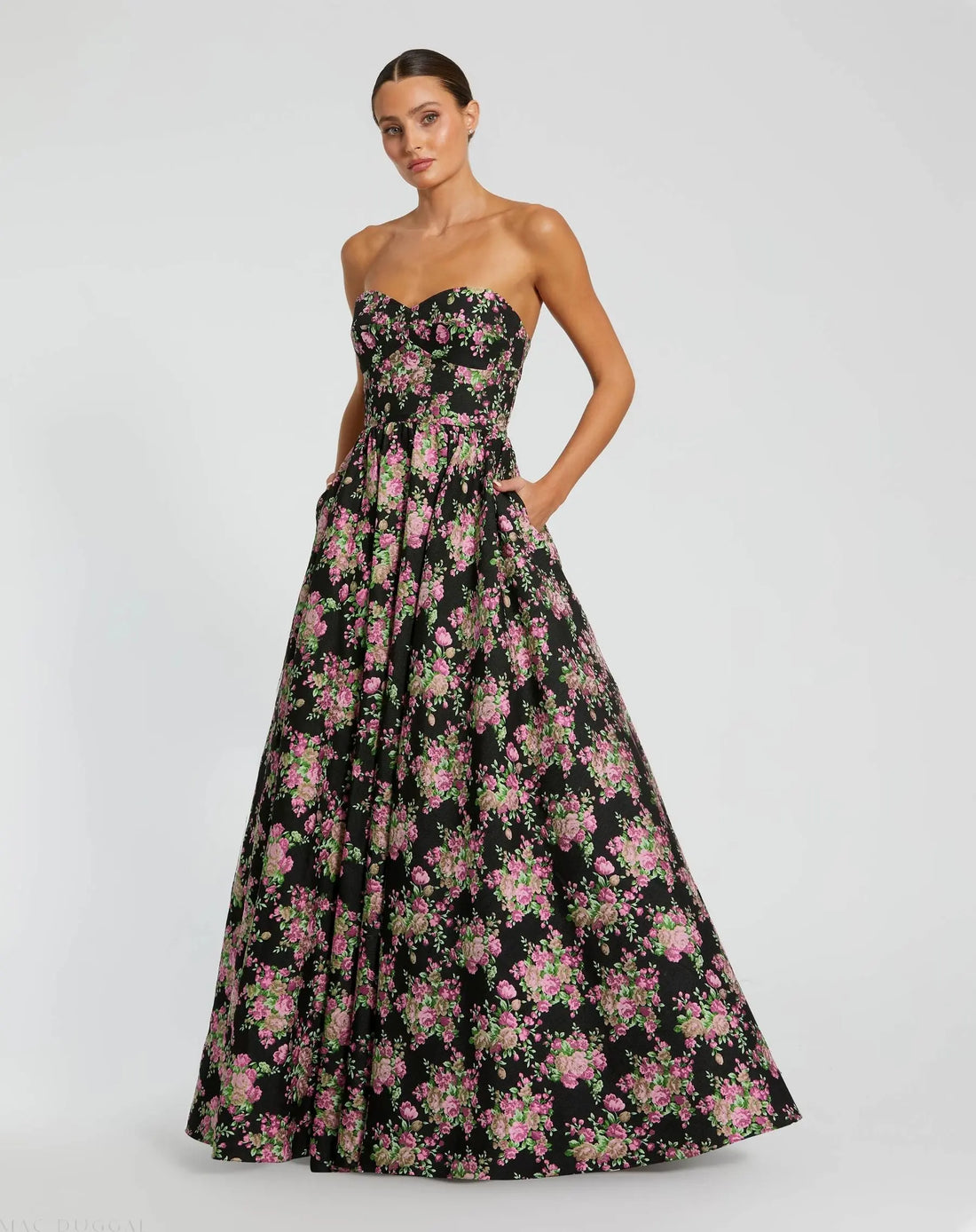 mac duggal strapless brocade floral ruffle-hem a-line maxi dress Women's Gown With Bow Detail - Tan/Beige - Size 8 line dress crafted from tulle with handpainted stars decorated its lining Mac Duggal 11604 - Brocade
