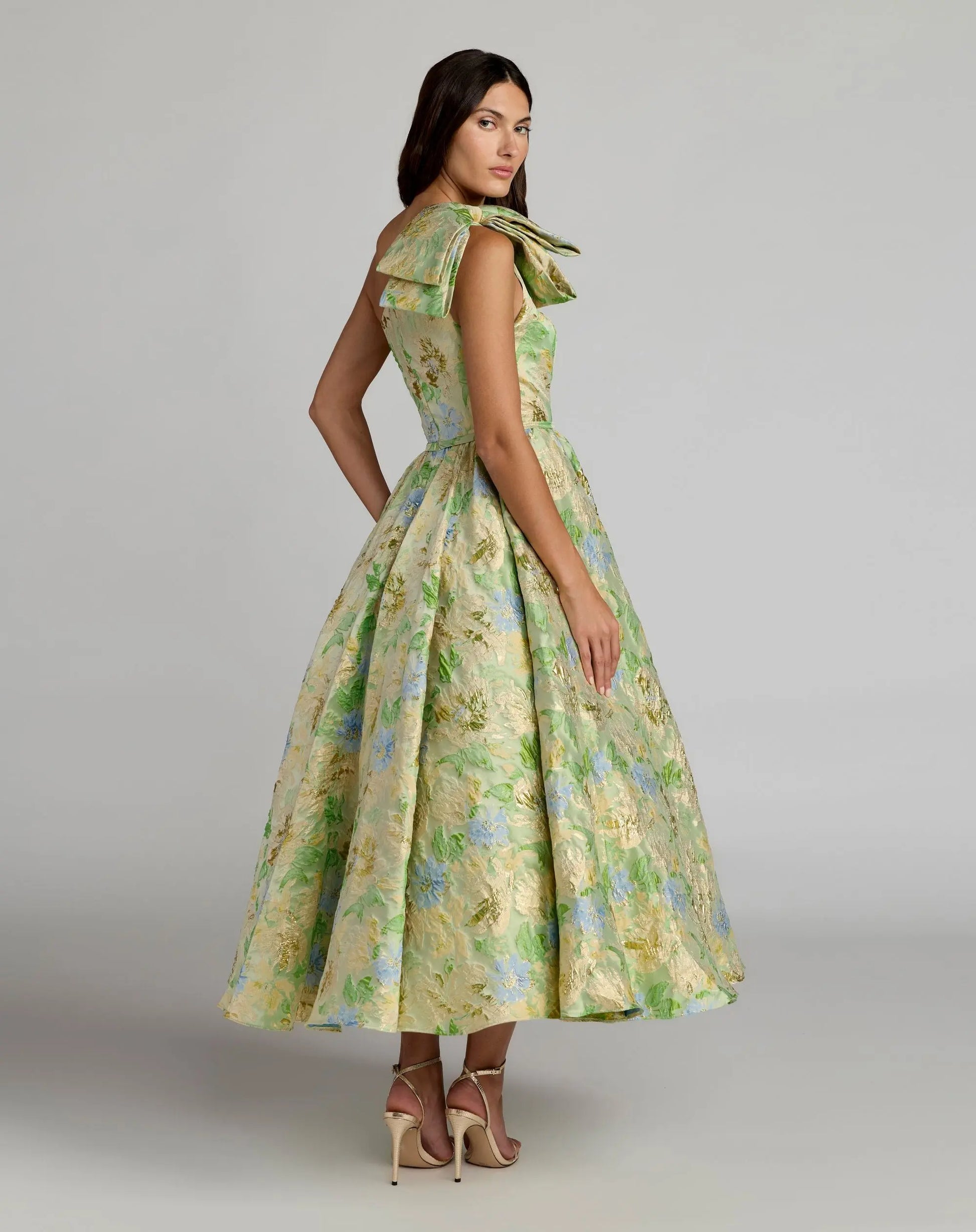 Mac Duggal - Green One Shoulder Brocade Midi Dress with Bow Detail - Green Multi / US 6 Mac Duggal - Green One Shoulder Brocade Midi Dress with Bow Detail - Green Multi / US 6