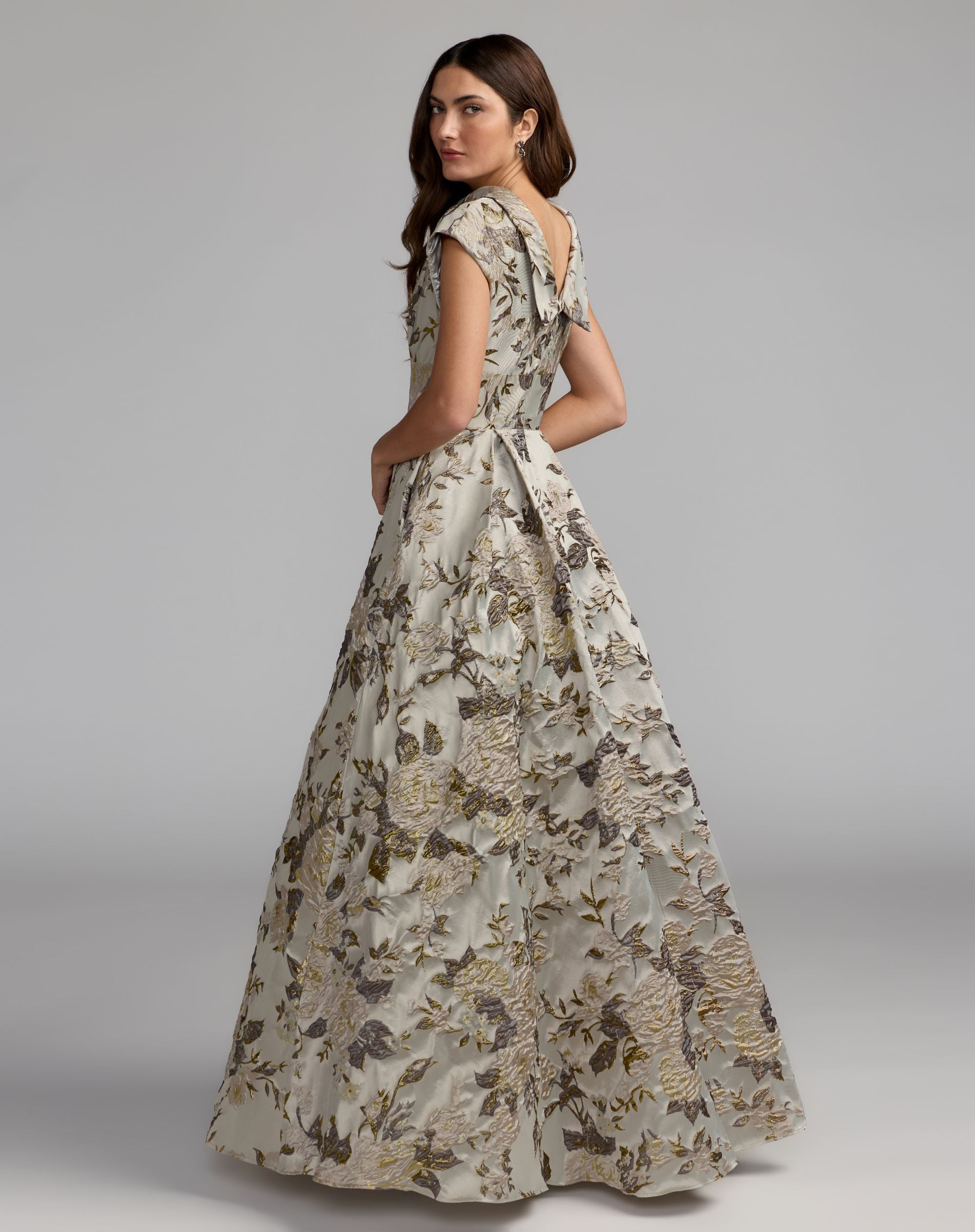 Silver Brocade Collared Cap Sleeve Pleated Ballgown - Mac Duggal