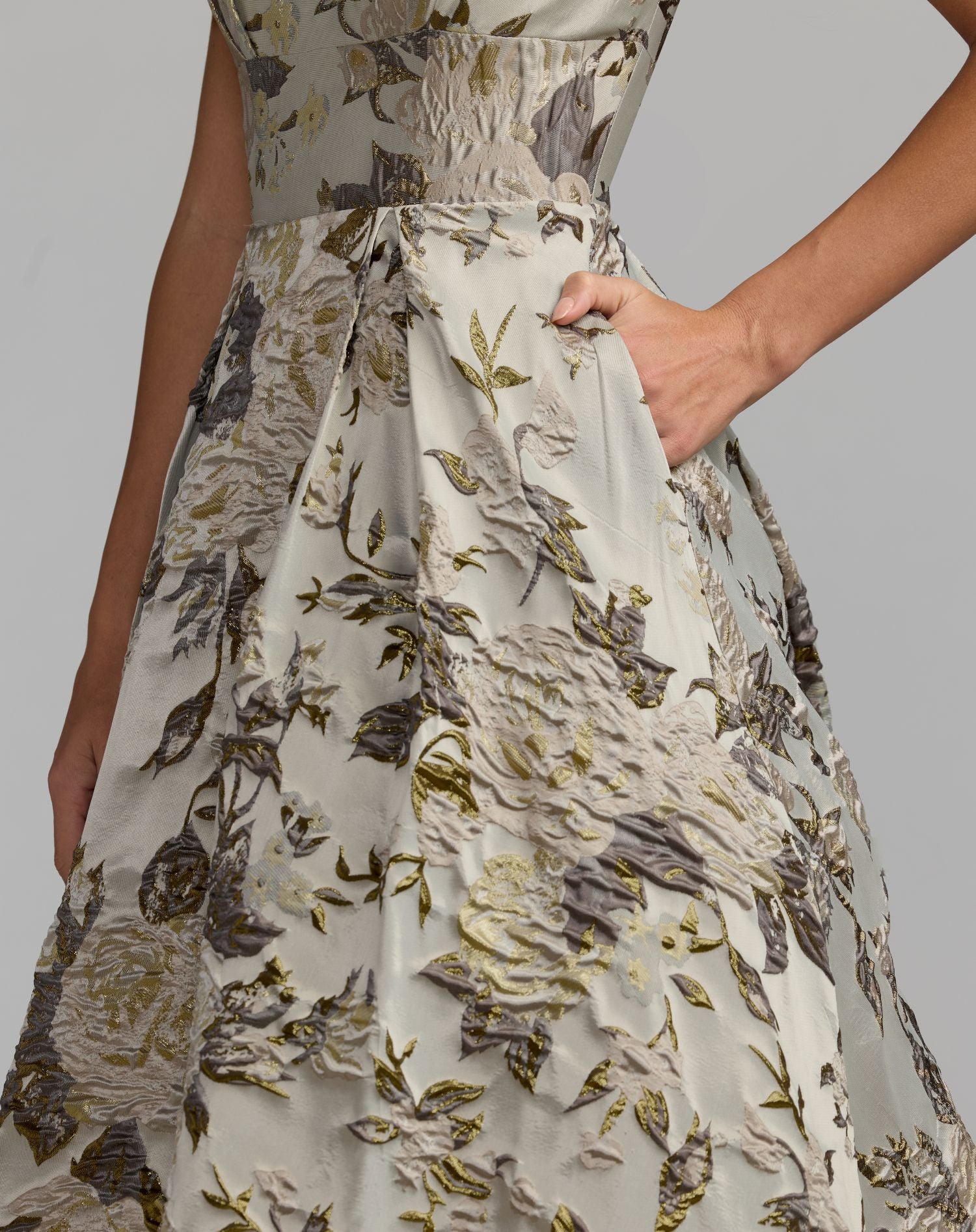 Silver Brocade Collared Cap Sleeve Pleated Ballgown - Mac Duggal