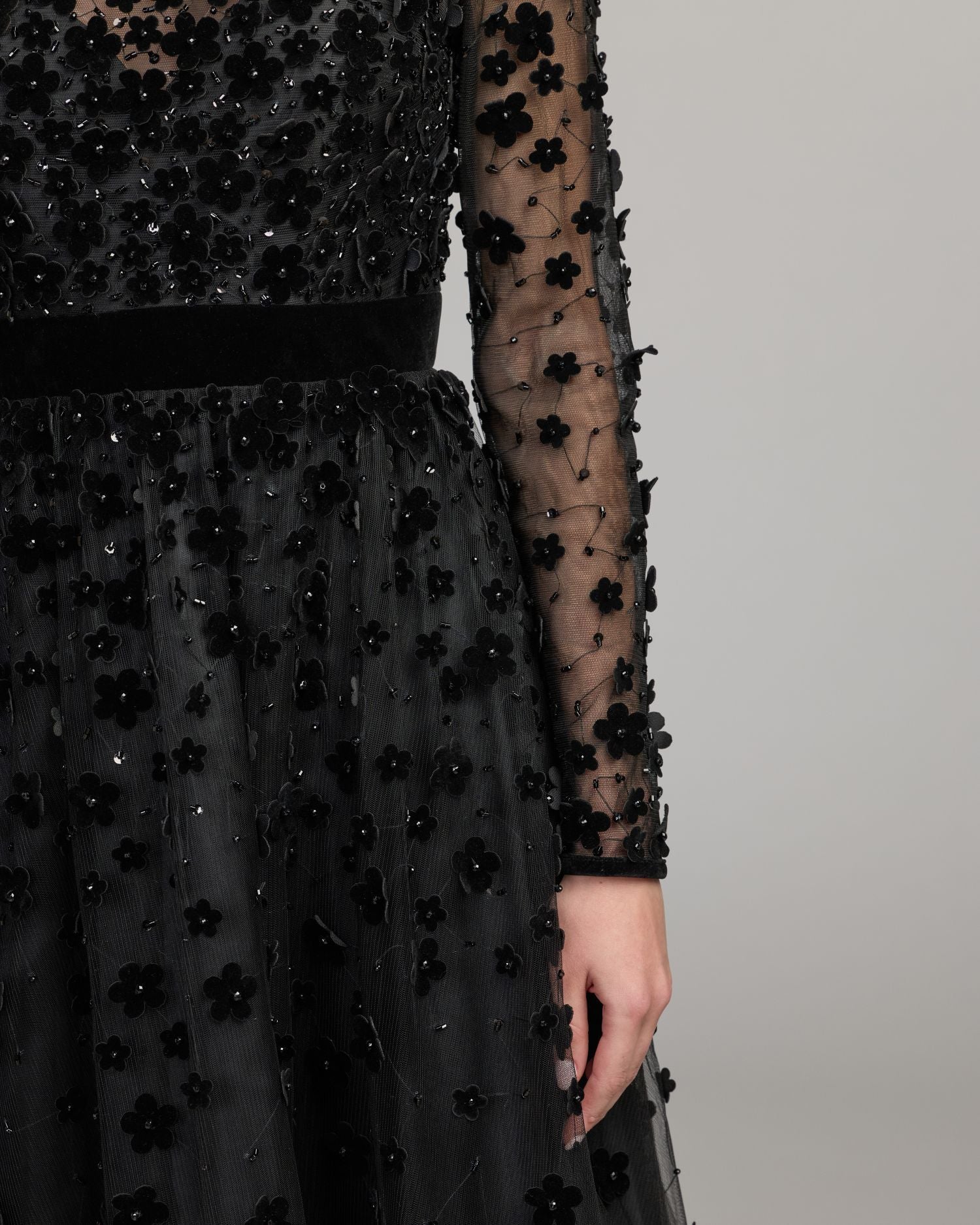 Black Velvet Floral Appliqué Midi Dress Mac Duggal
