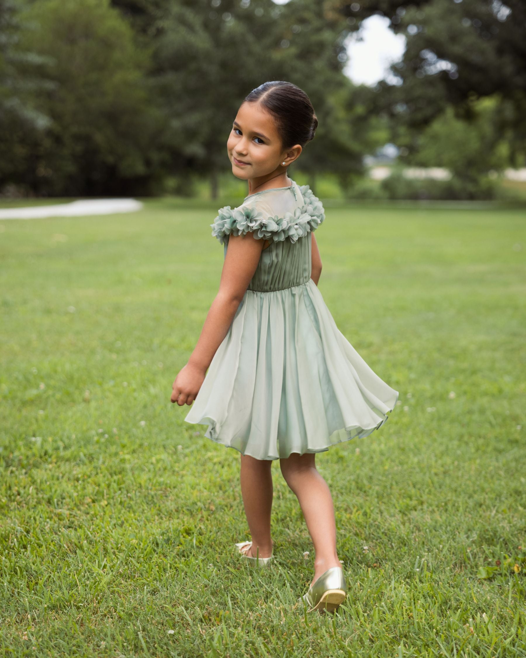 Girls Sage Midi Dress With 3D Flowers - Mac Duggal