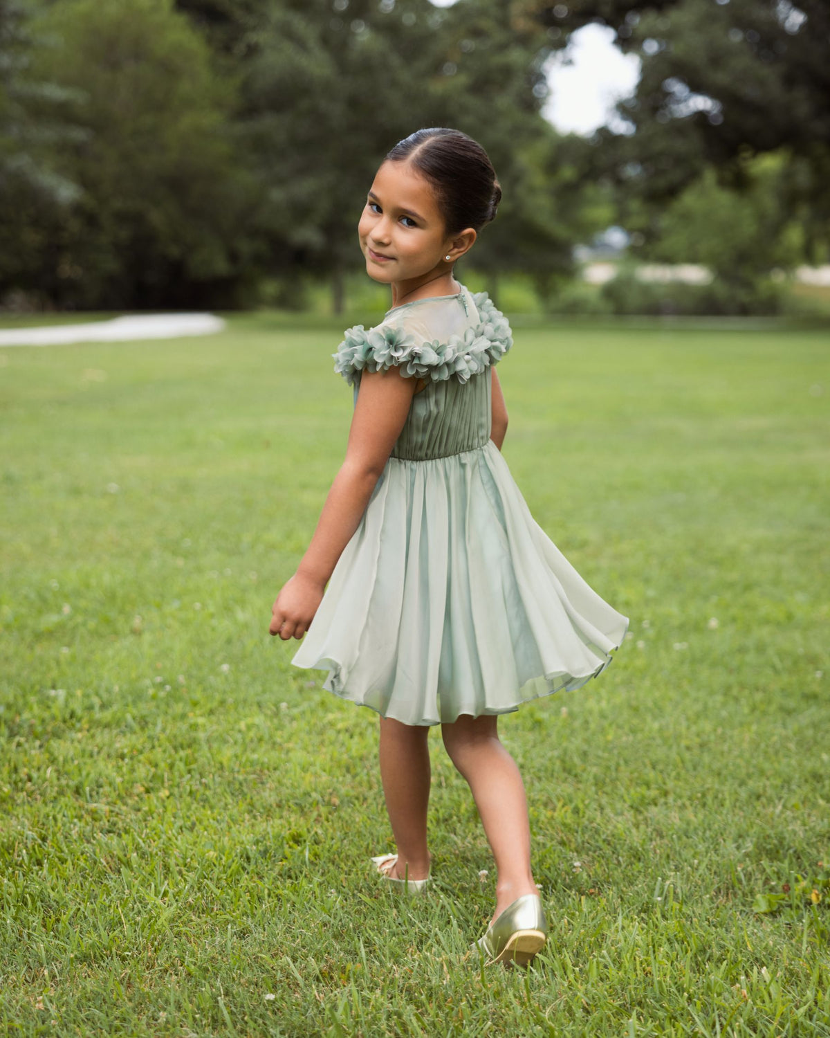 Girls Sage Midi Dress With 3D Flowers - Mac Duggal