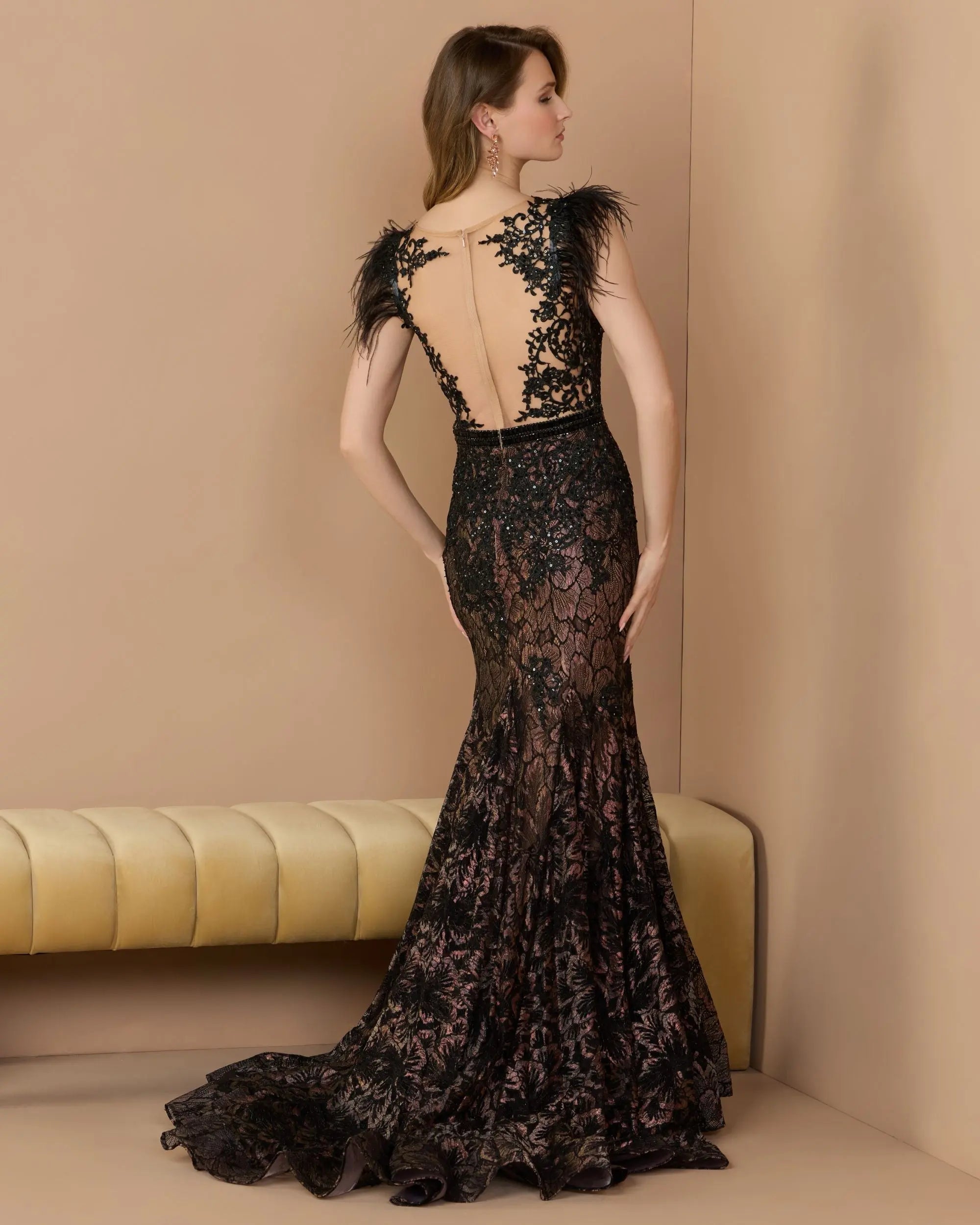 Mac Duggal Prom Embellished Feather Cap Sleeve Illusion Neck Trumpet Gown Black Size 4