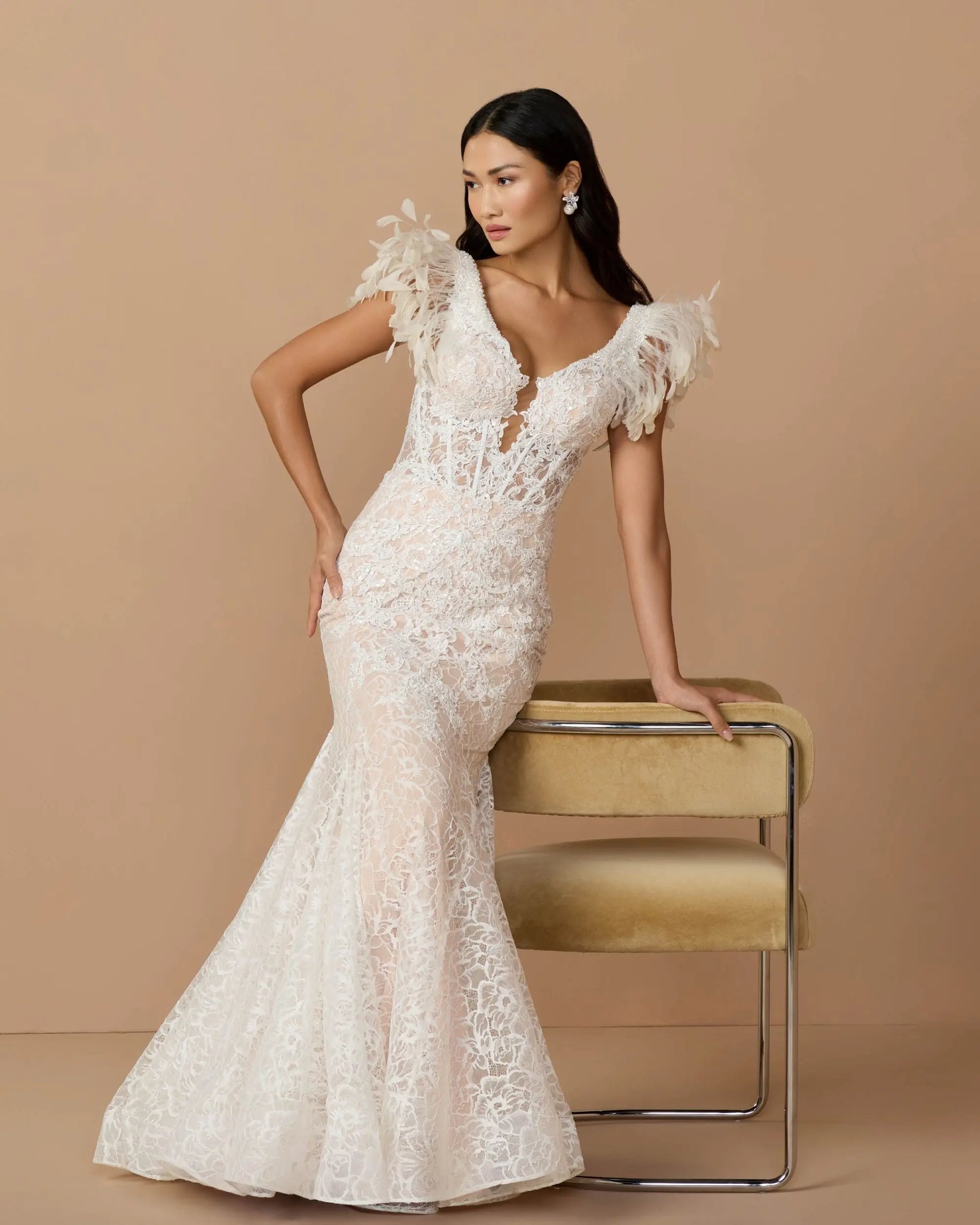 Mac Duggal Collection - Ivory Embroidered Lace Mermaid Gown With Feather Sleeves - Ivory Nude / US 4 Mac Duggal Collection - Ivory Embroidered Lace Mermaid Gown With Feather Sleeves - Ivory Nude / US 4