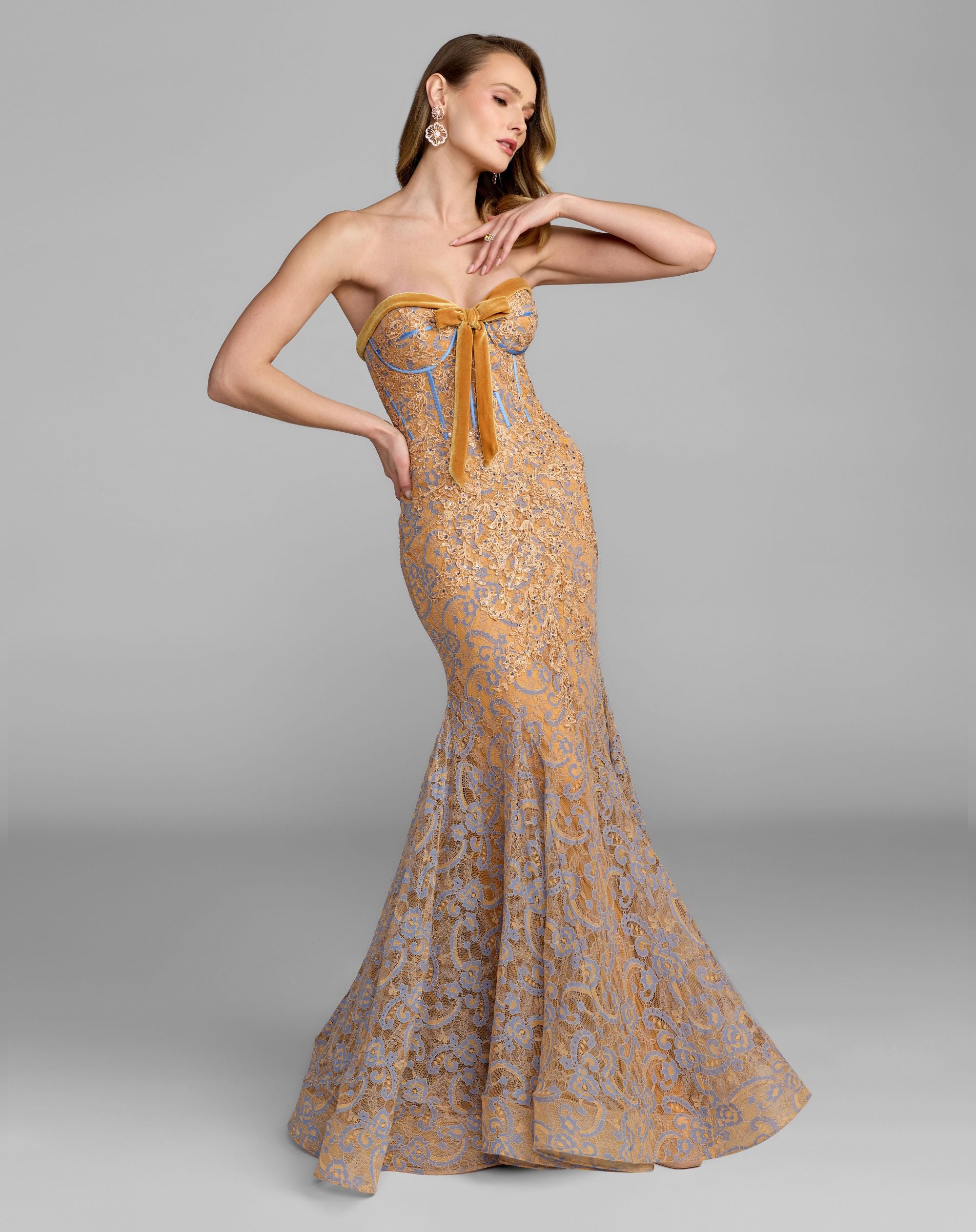ストラップレスドレス - Mac Duggal
