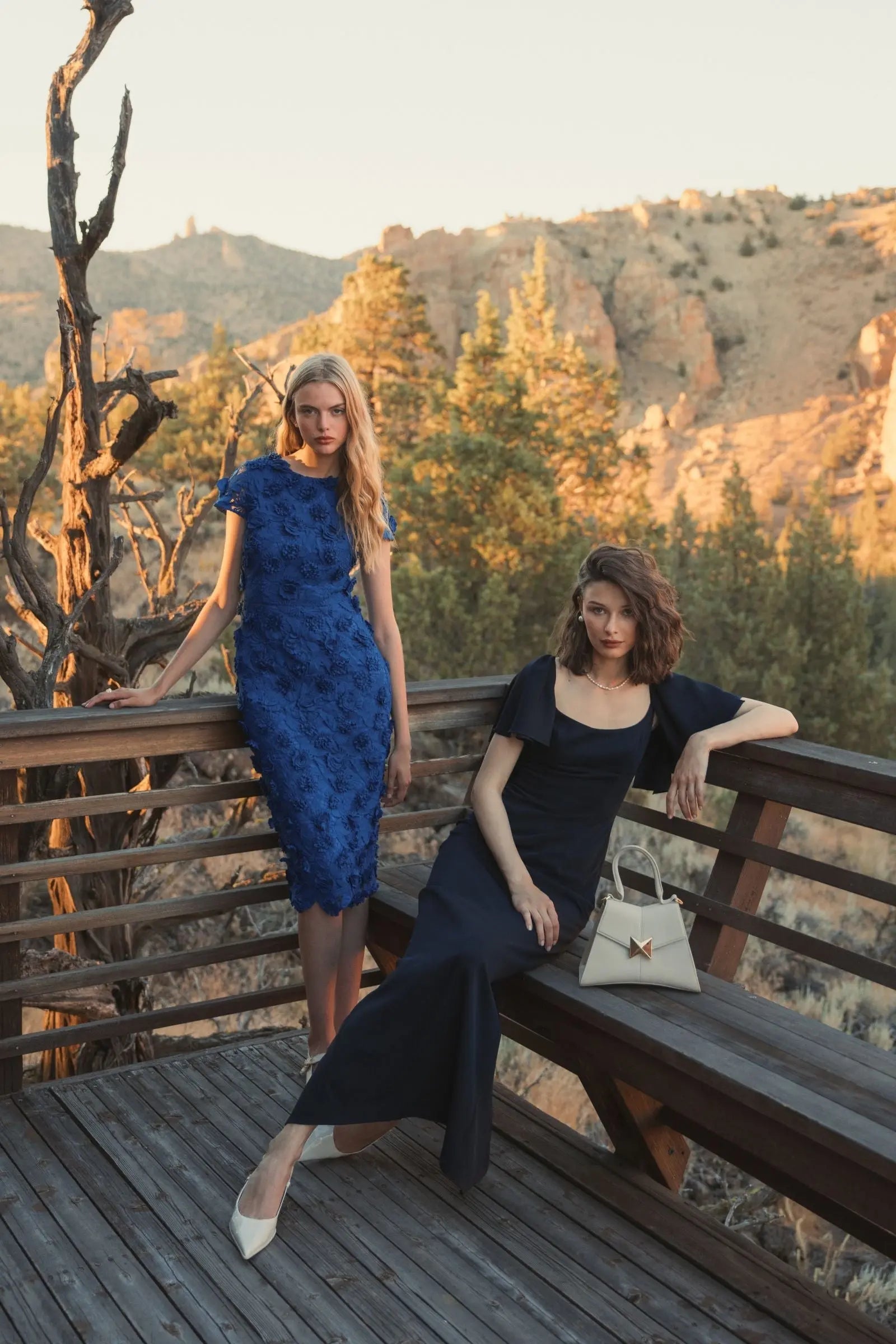 Floral Lace Fitted Short Sleeve Midi Dress - Mac Duggal