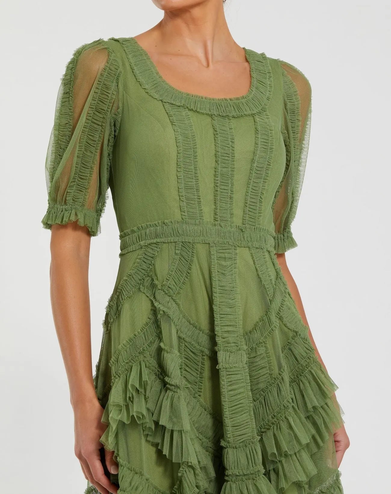 Mac Duggal - Green Short Sleeve Micro Ruffle Midi Dress - US 4 Mac Duggal - Green Short Sleeve Micro Ruffle Midi Dress - US 4