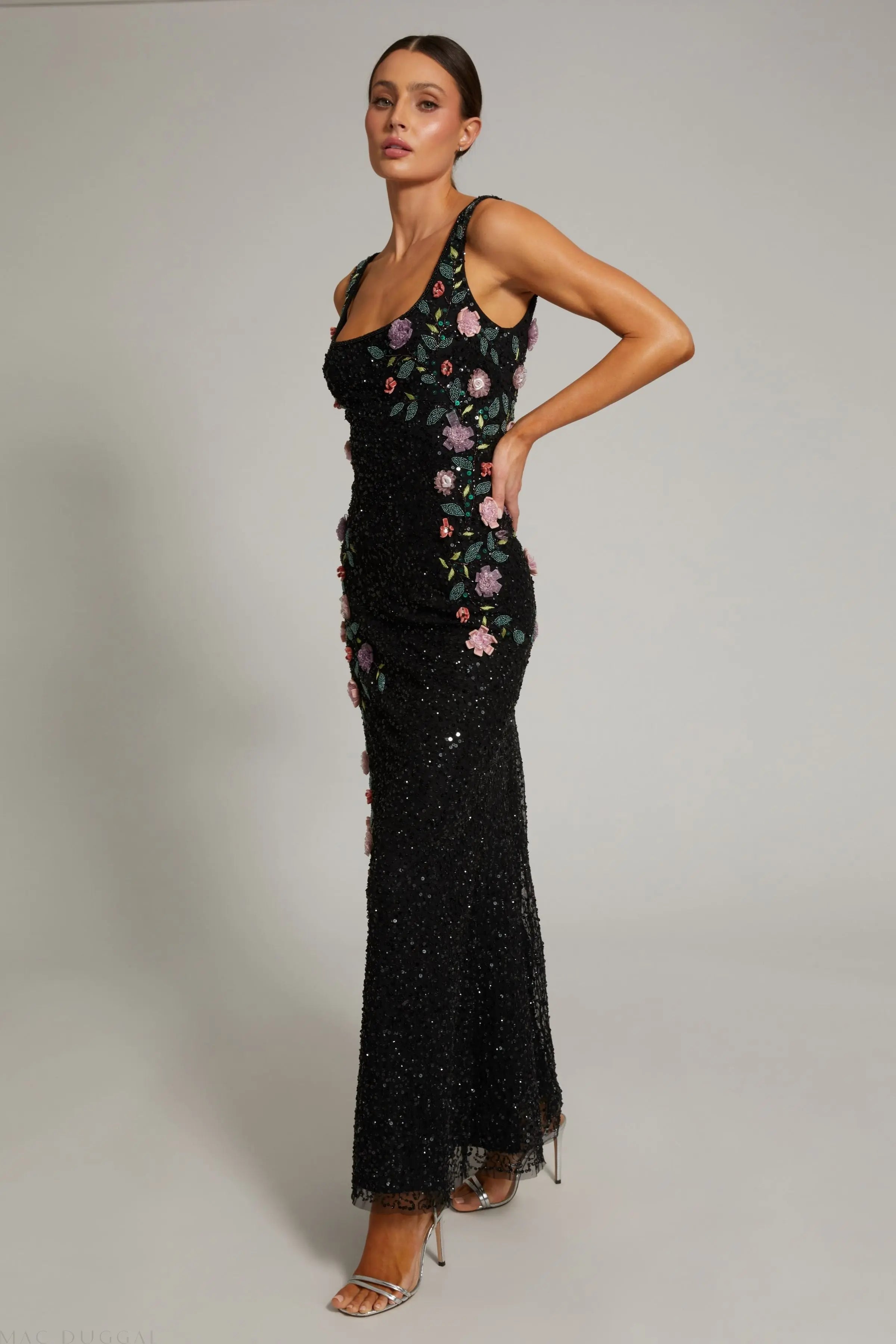 Black Floral Beaded Mesh Scoop Neck Sleeveless Gown Mac Duggal