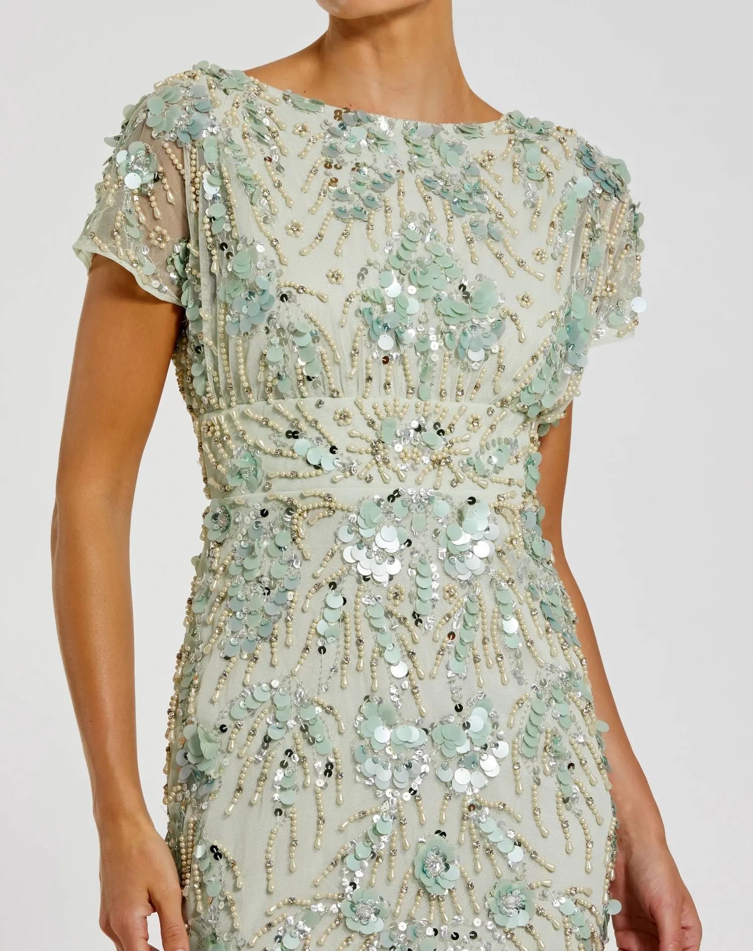 Green Embellished Mesh Fitted Cap Sleeve Cocktail Dress - Mac Duggal
