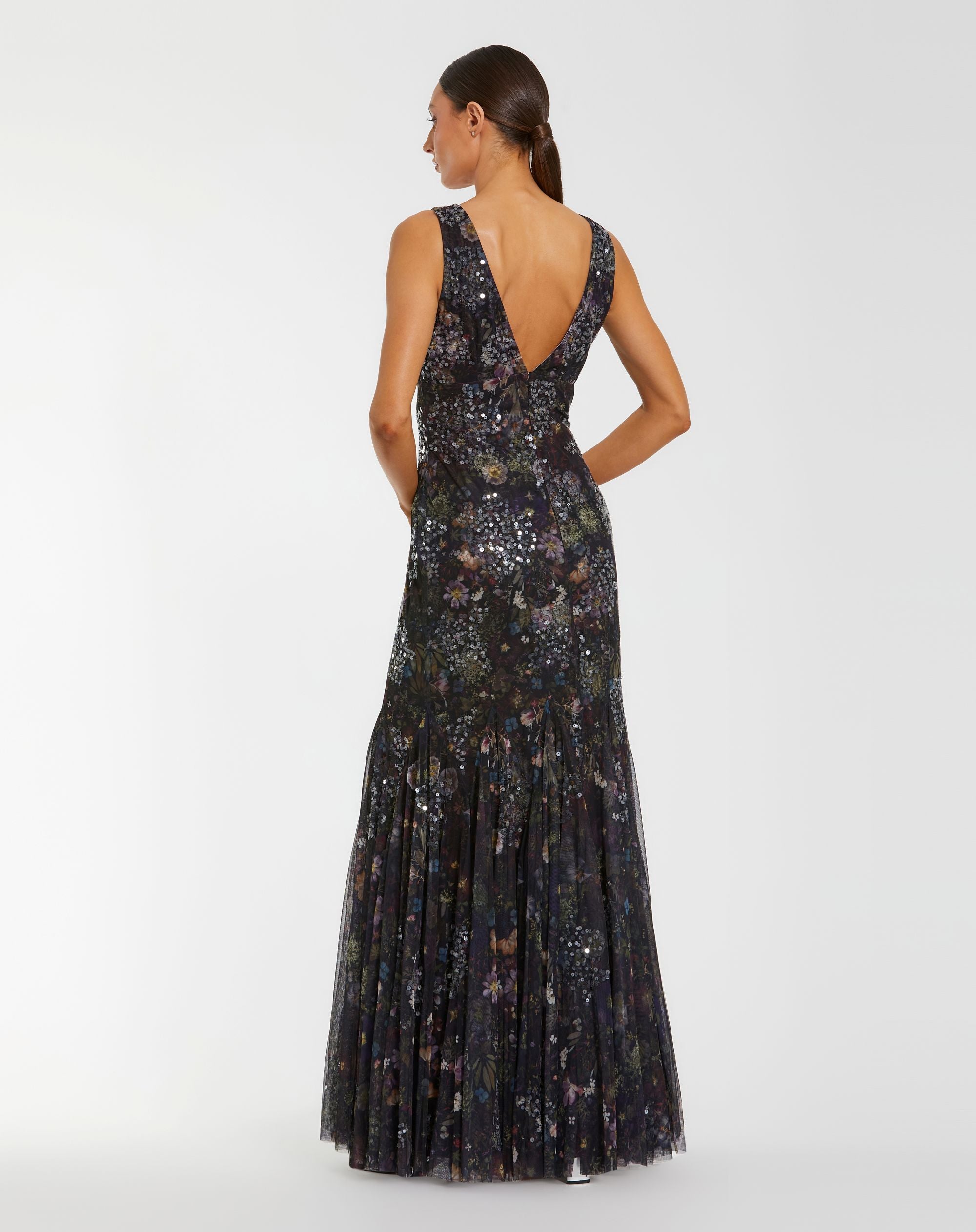 Black Embellished Floral Sleeveless V-Back Gown - Mac Duggal