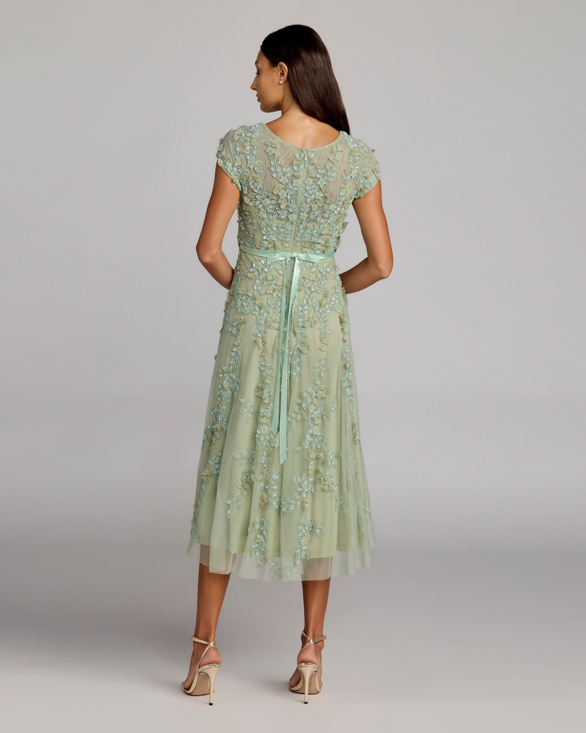 Green Floral Embellished Cap Sleeve Midi Dress Mac Duggal