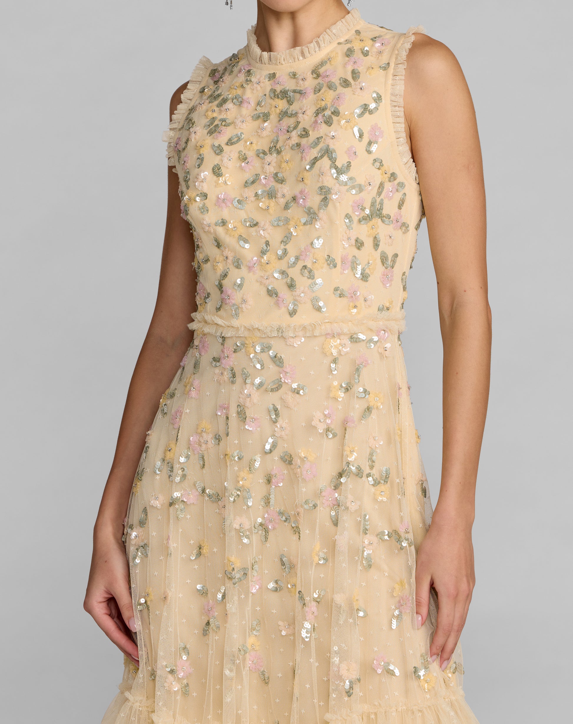 Yellow Sleeveless Sequin Embellished Dress - Mac Duggal