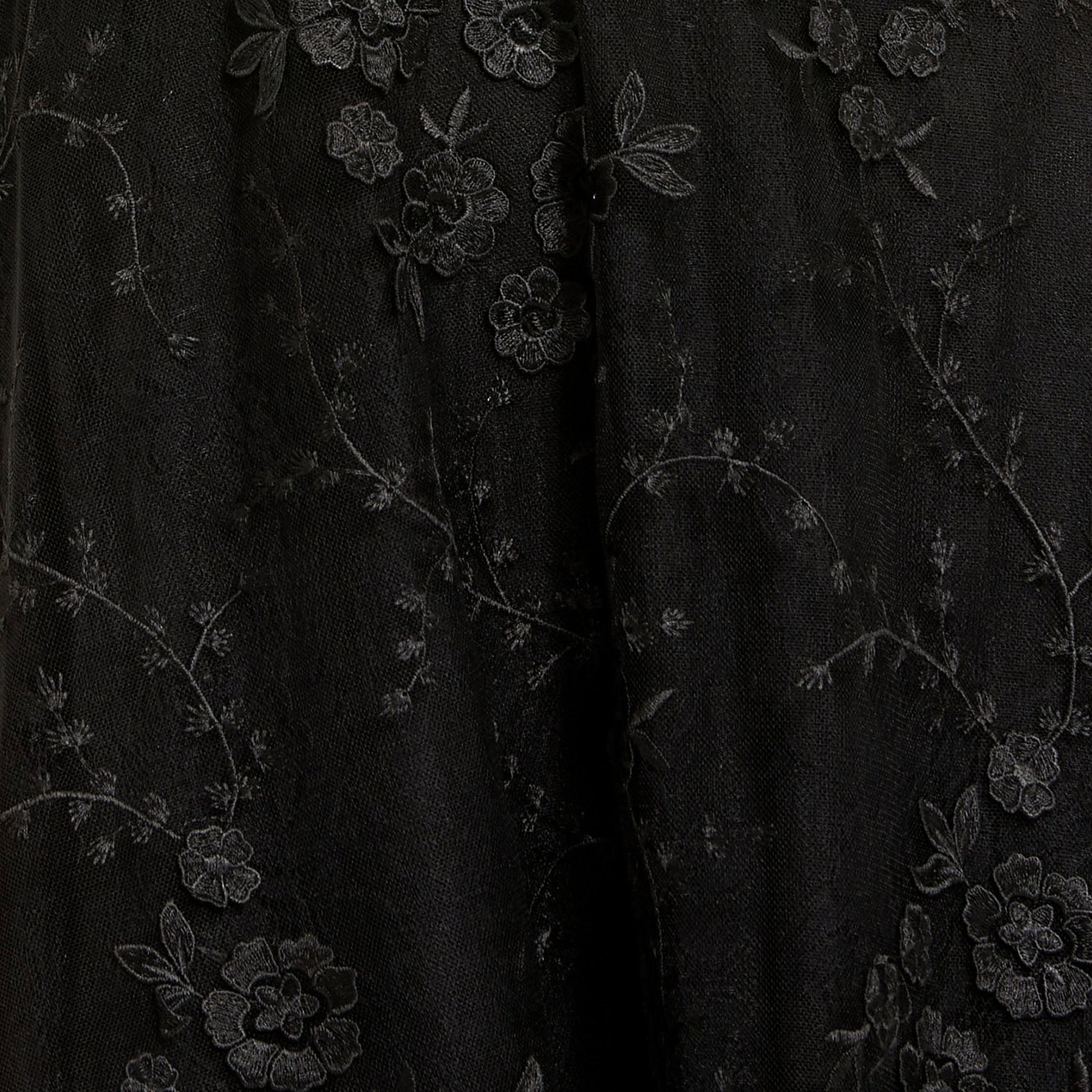 Women's Flutter Sleeve Embroidered Midi Dress - Black,US 2
