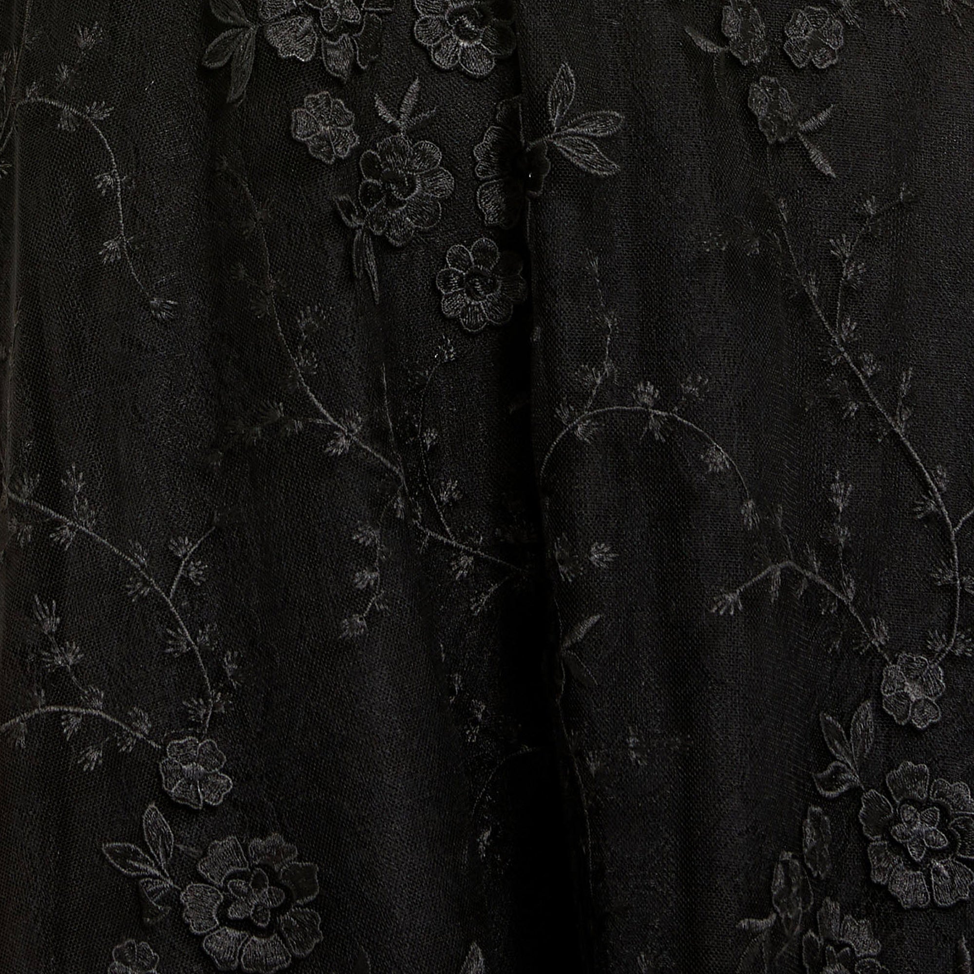 Women's Flutter Sleeve Embroidered Midi Dress - Black,US 2