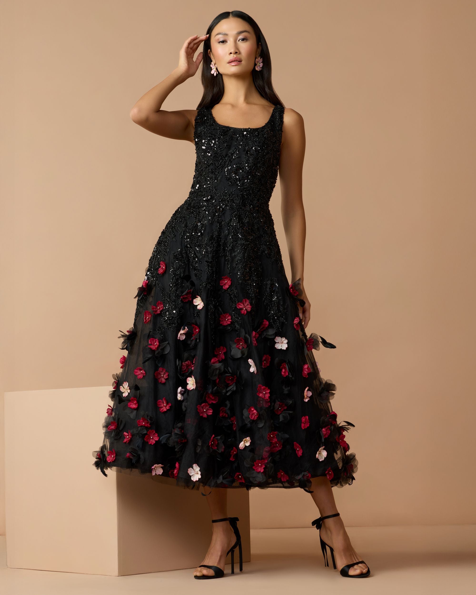 Petite Black Sleeveless Beaded Midi Dress With 3D Flowers - Mac Duggal
