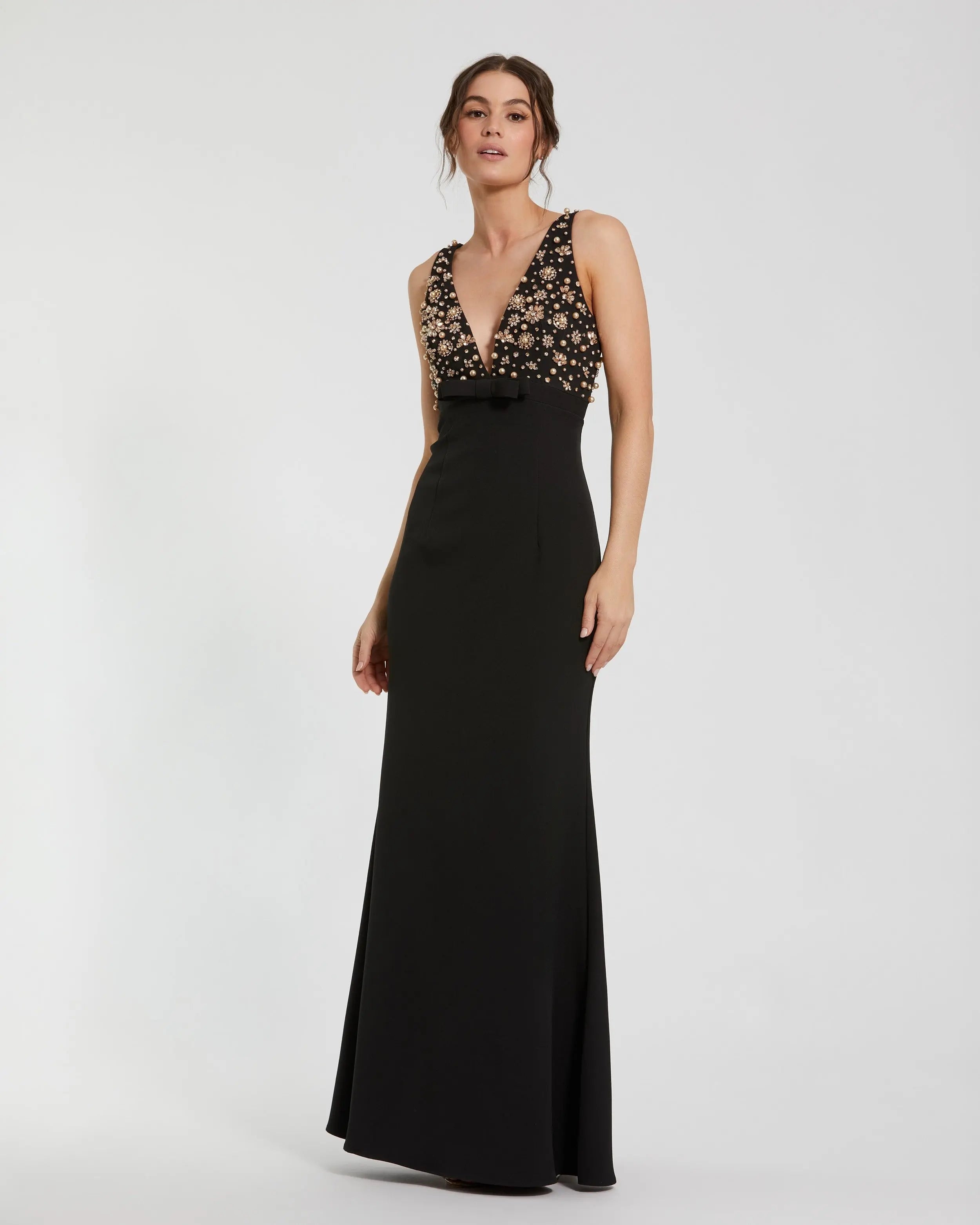 Petite Black Crepe Sleeveless Beaded V Neck Gown With Bow