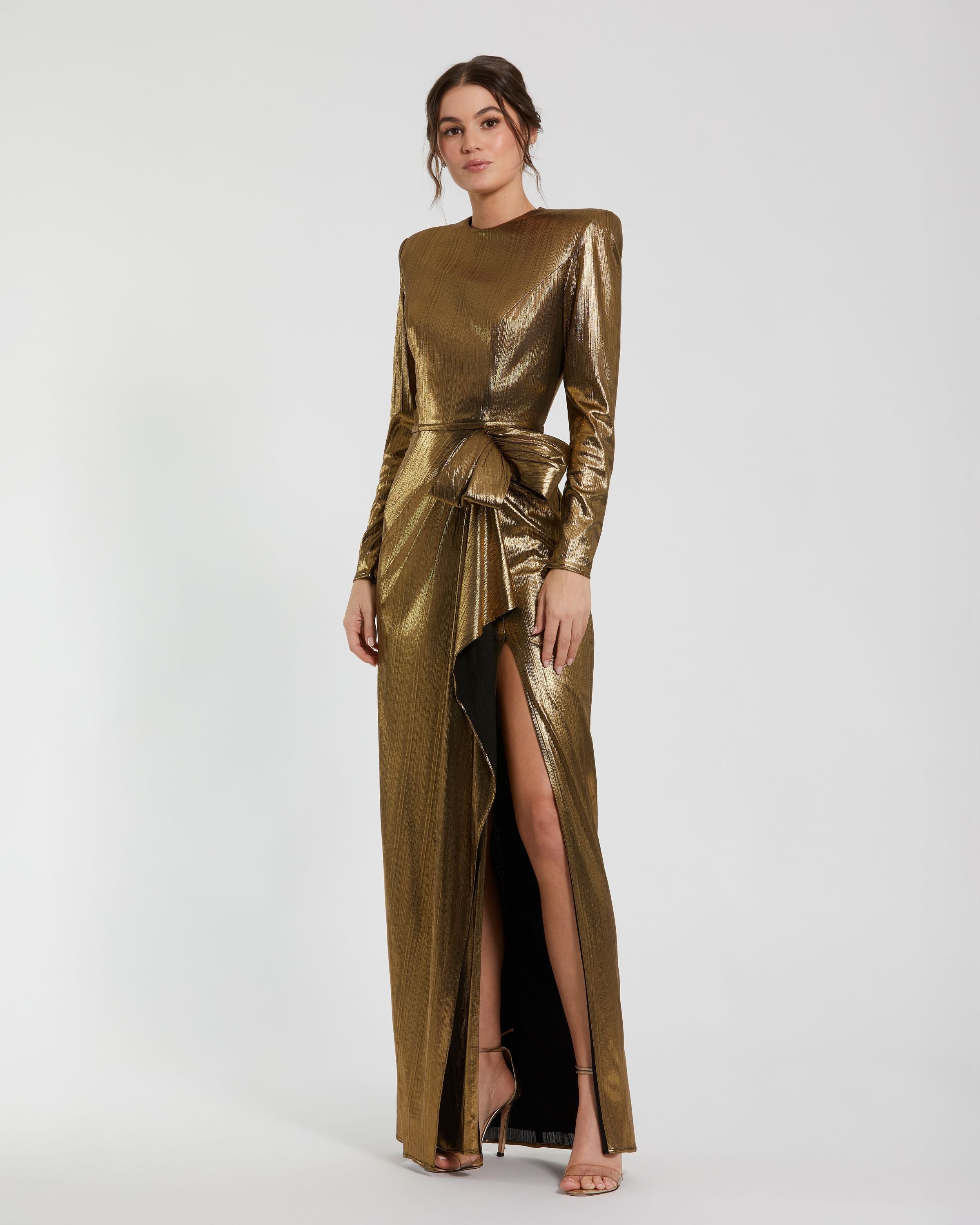 Petite Gold Metallic Long Sleeve Gown With Bow - Ieena for Mac Duggal