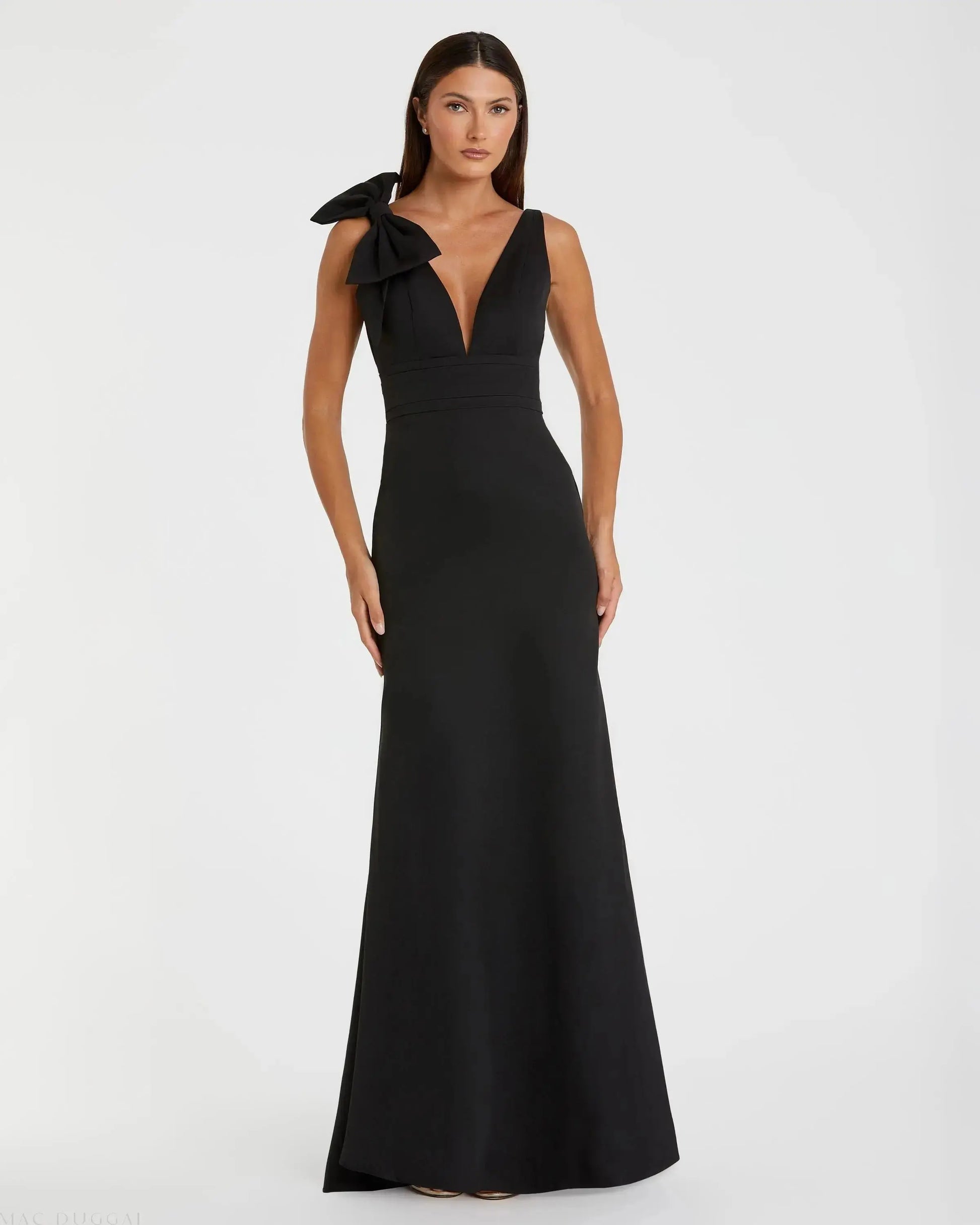 Black Petite Sleeveless V Neck Bow Detail Mermaid Gown Mac Duggal