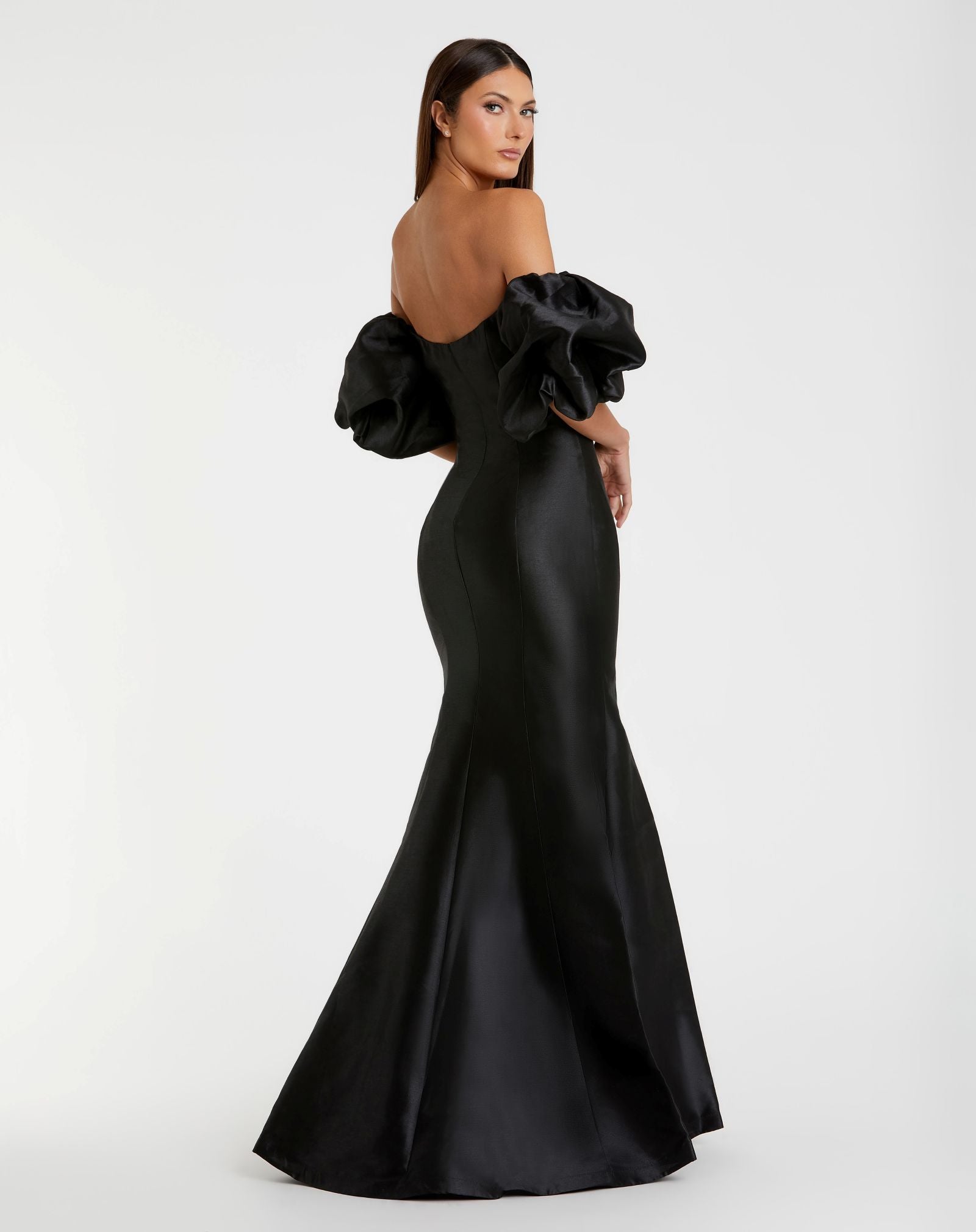 Petite Black Sweetheart Off The Shoulder Puff Sleeve Gown - Mac Duggal