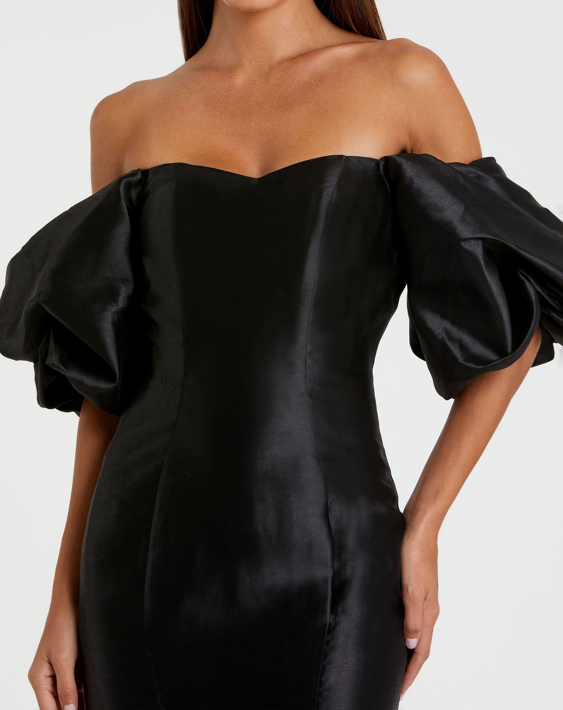 Petite Black Sweetheart Off The Shoulder Puff Sleeve Gown - Mac Duggal