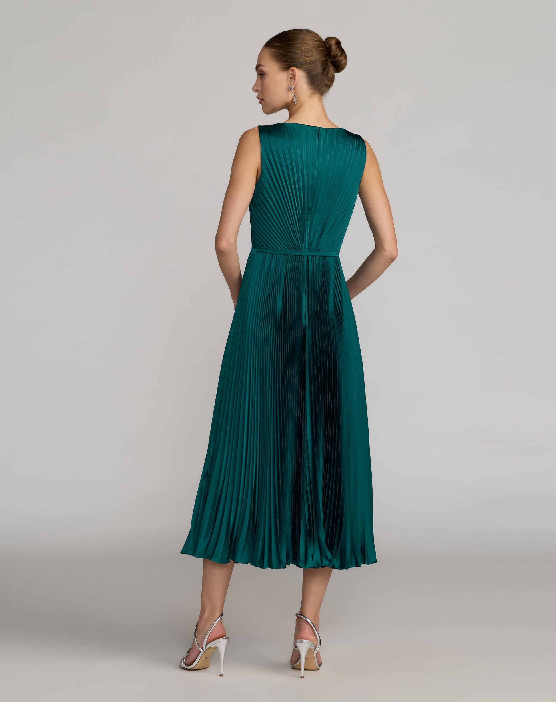 Petite Teal Sleeveless High Neck Pleated Midi Dress - Ieena for Mac Duggal
