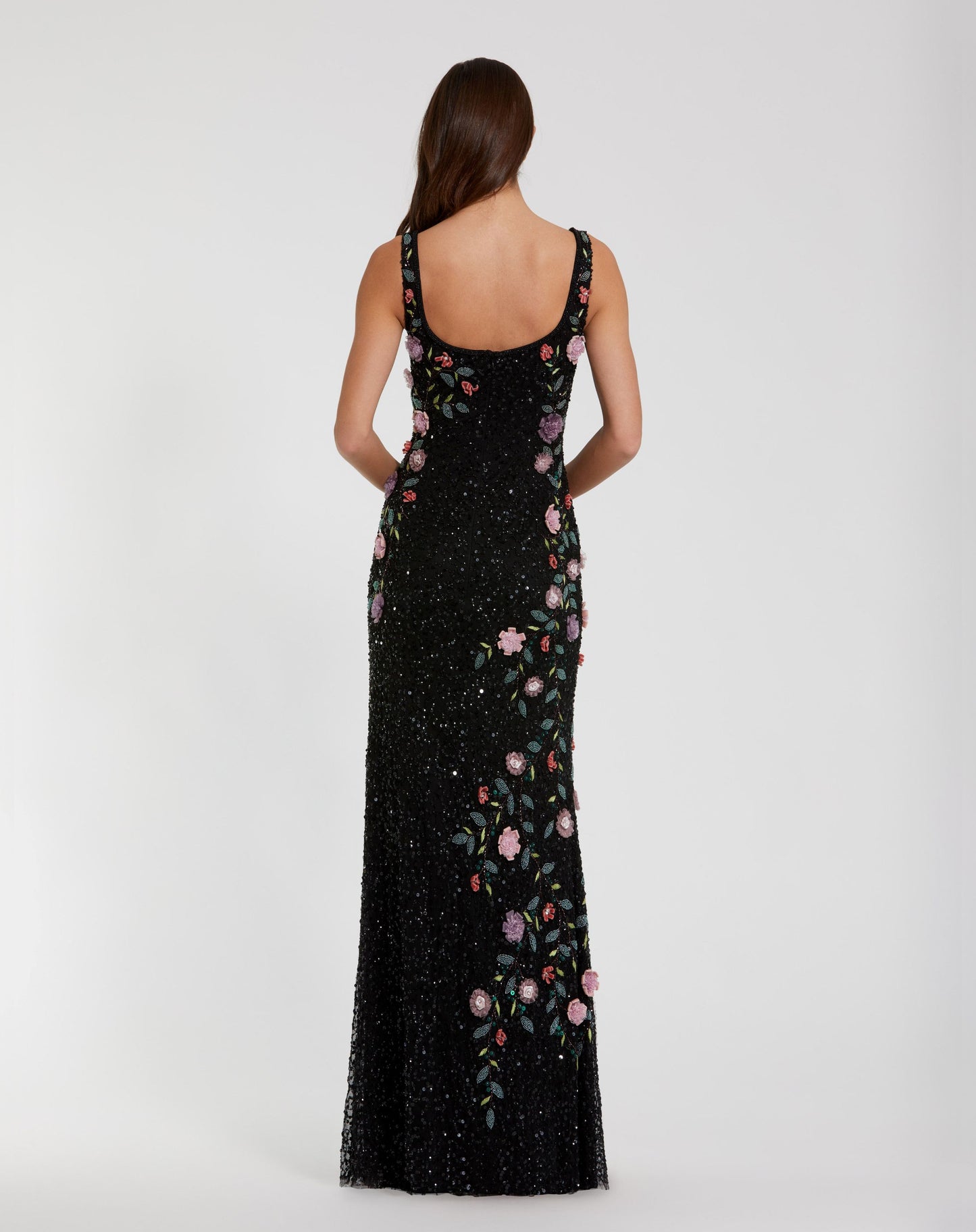 Petite Black Floral Beaded Scoop Neck Sleeveless Gown - Mac Duggal