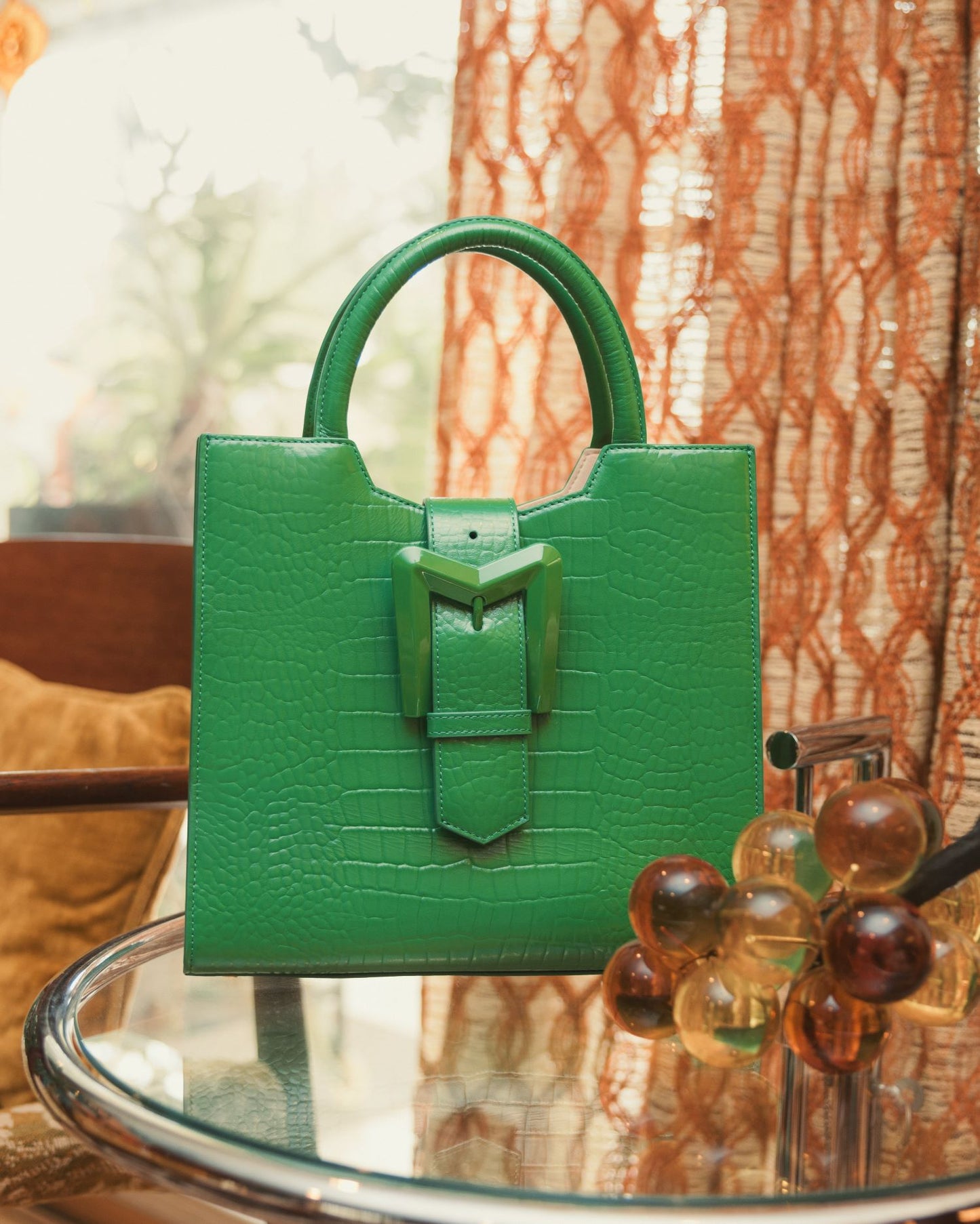 Borsa tote media in pelle verde coccodrillo con fibbia e tracolla staccabile