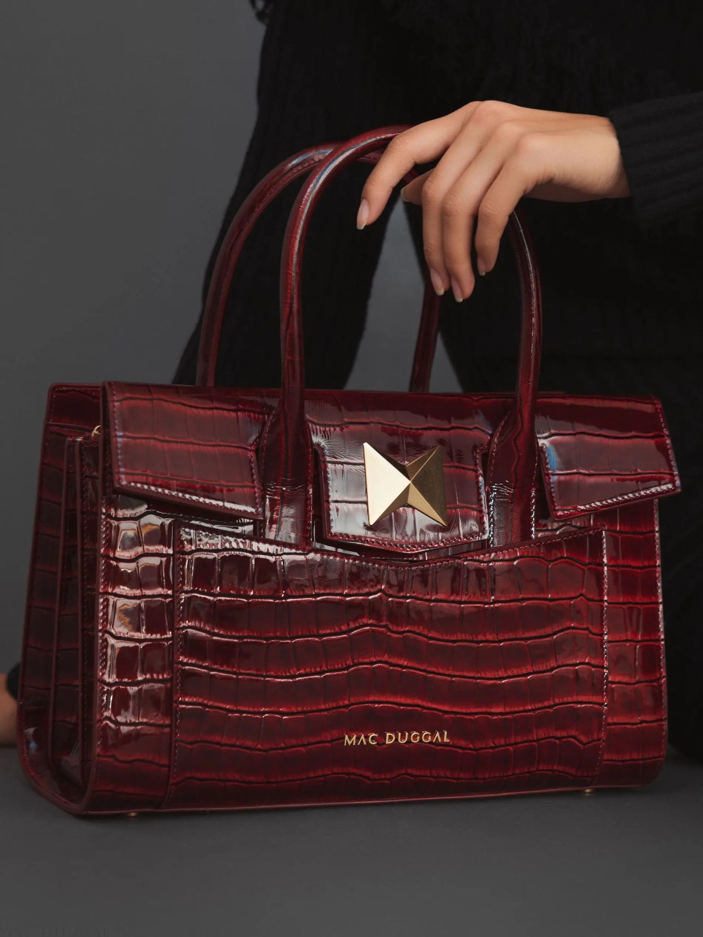 Crocodile Leather Tote Bag With Gold Hardware - Mac Duggal