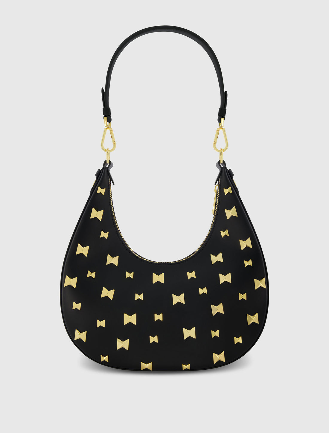 Bolso hobo de cuero con herrajes dorados