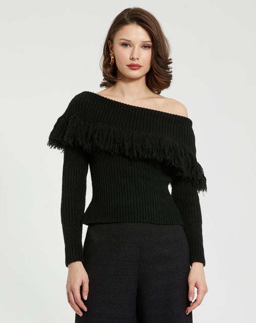 Pull en tricot à franges et épaules dénudées