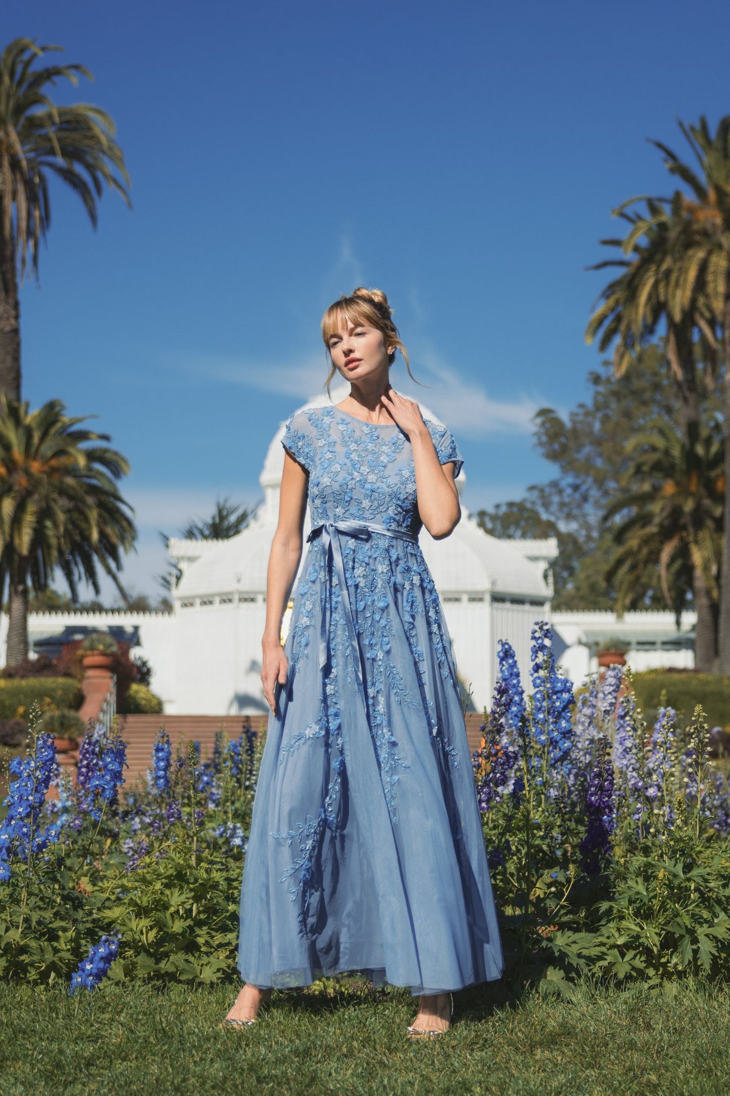 Blue Floral Embellished Short Sleeve Mesh Gown