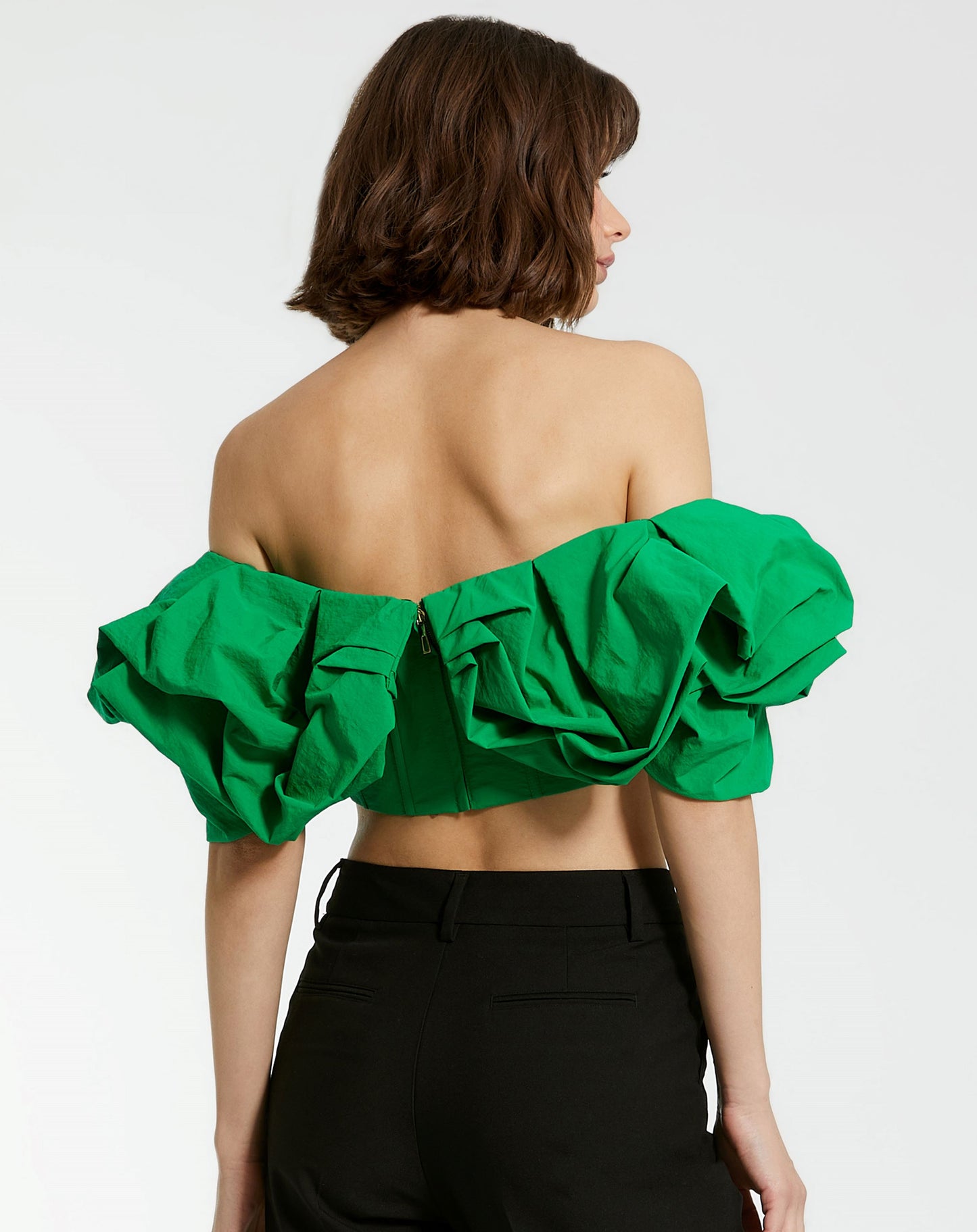 Top bustier con volant e spalle scoperte in faille