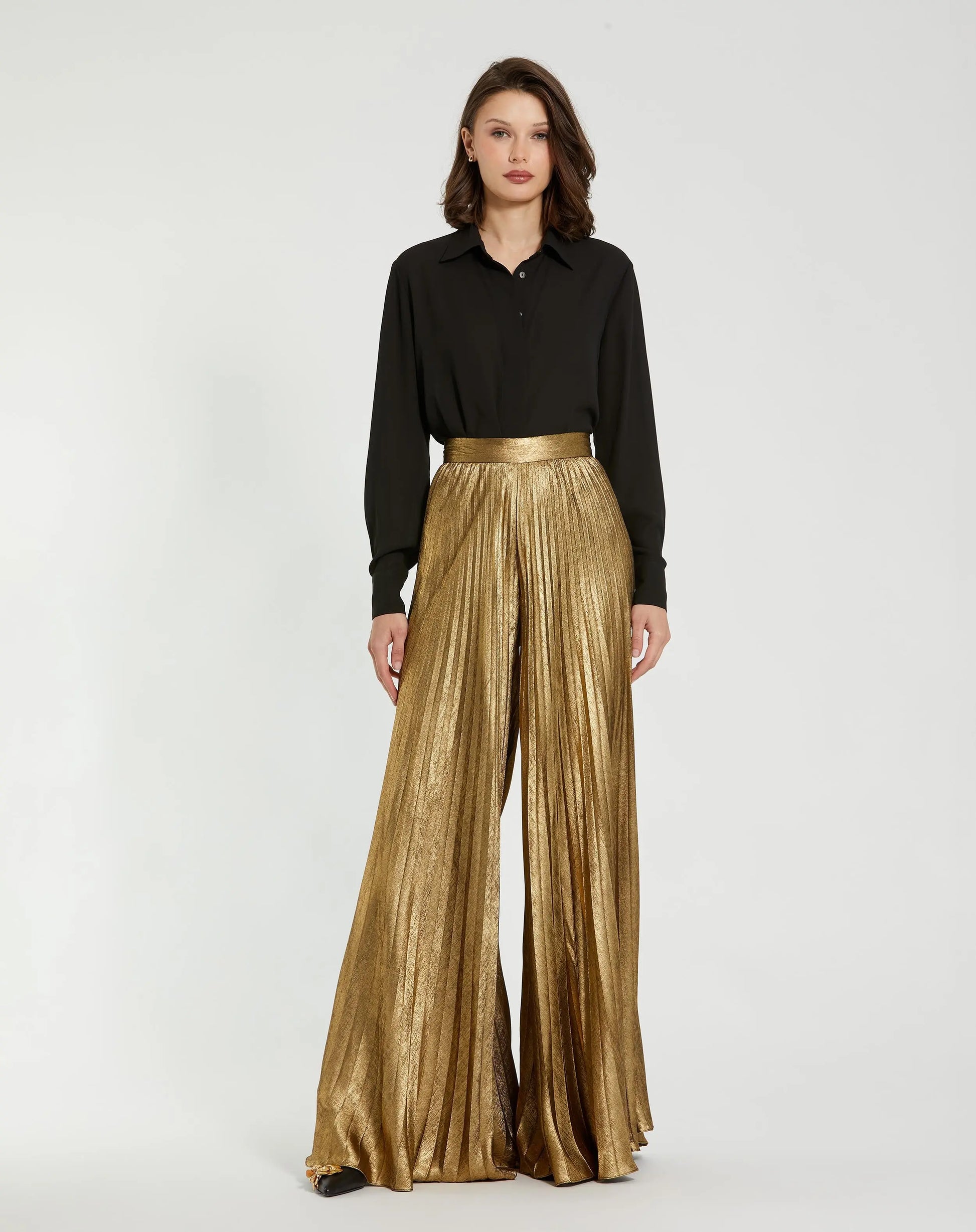 Gold Metallic Lamé Pleated Wide Leg Pant - Mac Duggal