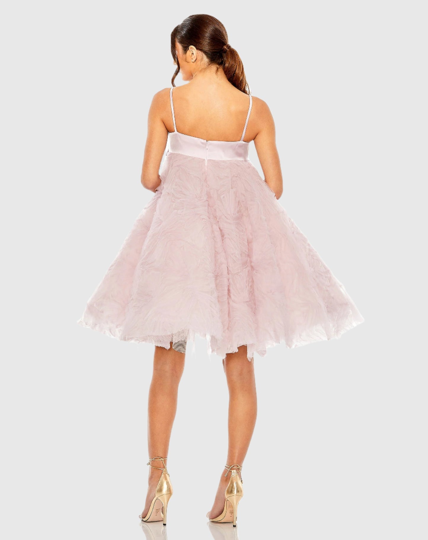 Robe courte en tulle avec nœud sur le devant