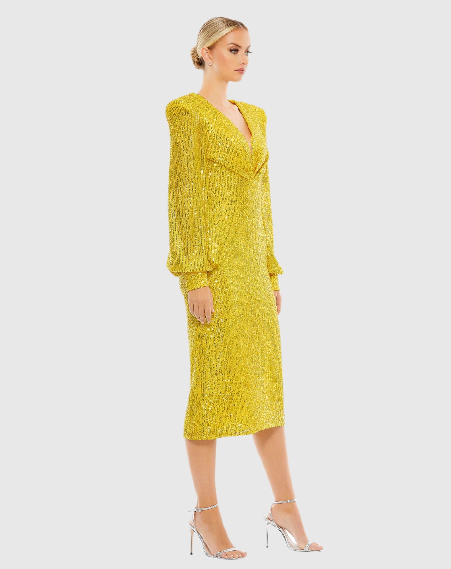 Robe midi structurée à sequins et manches évêque