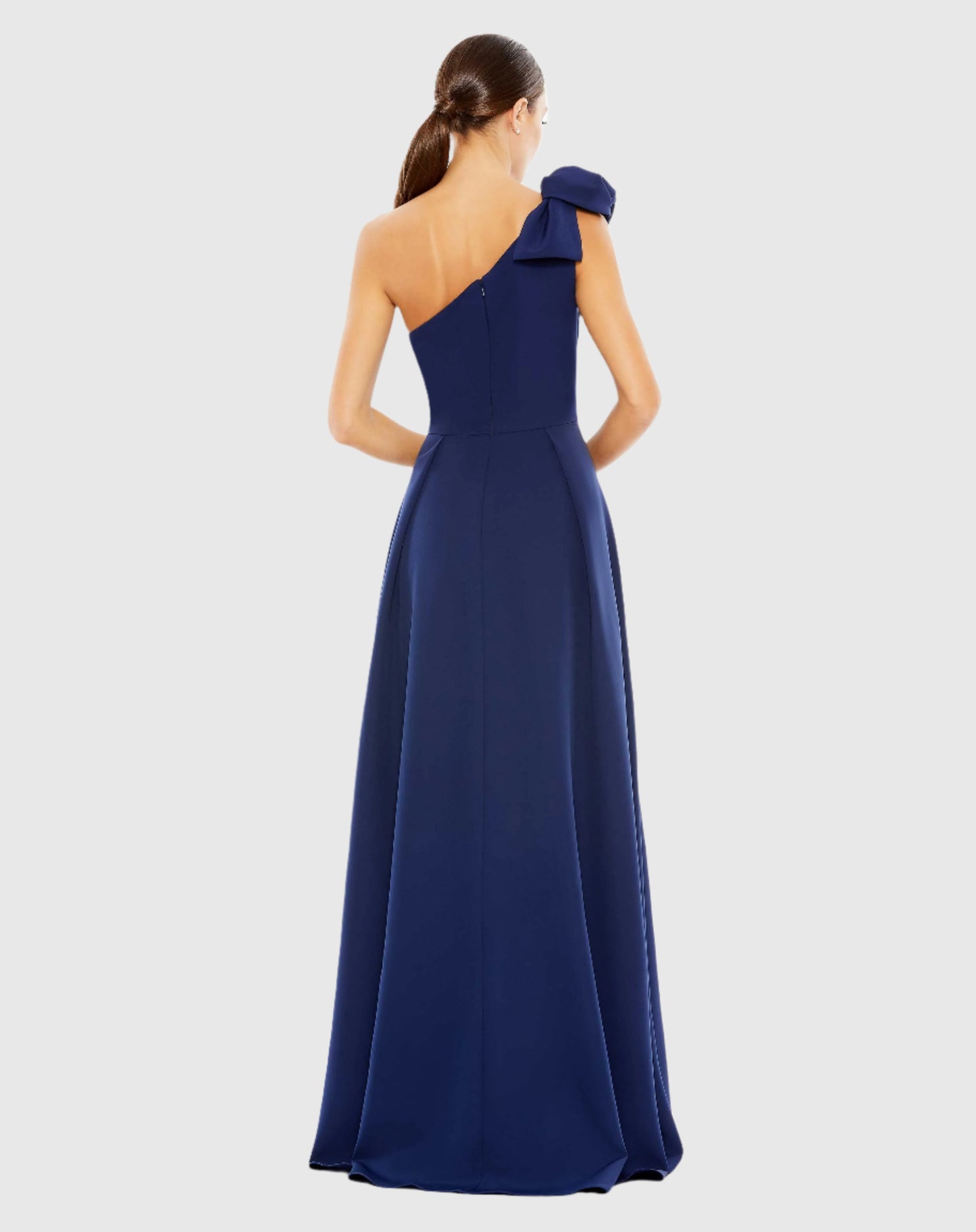 Kleid in A-Linie mit One-Shoulder-Träger und Schleife